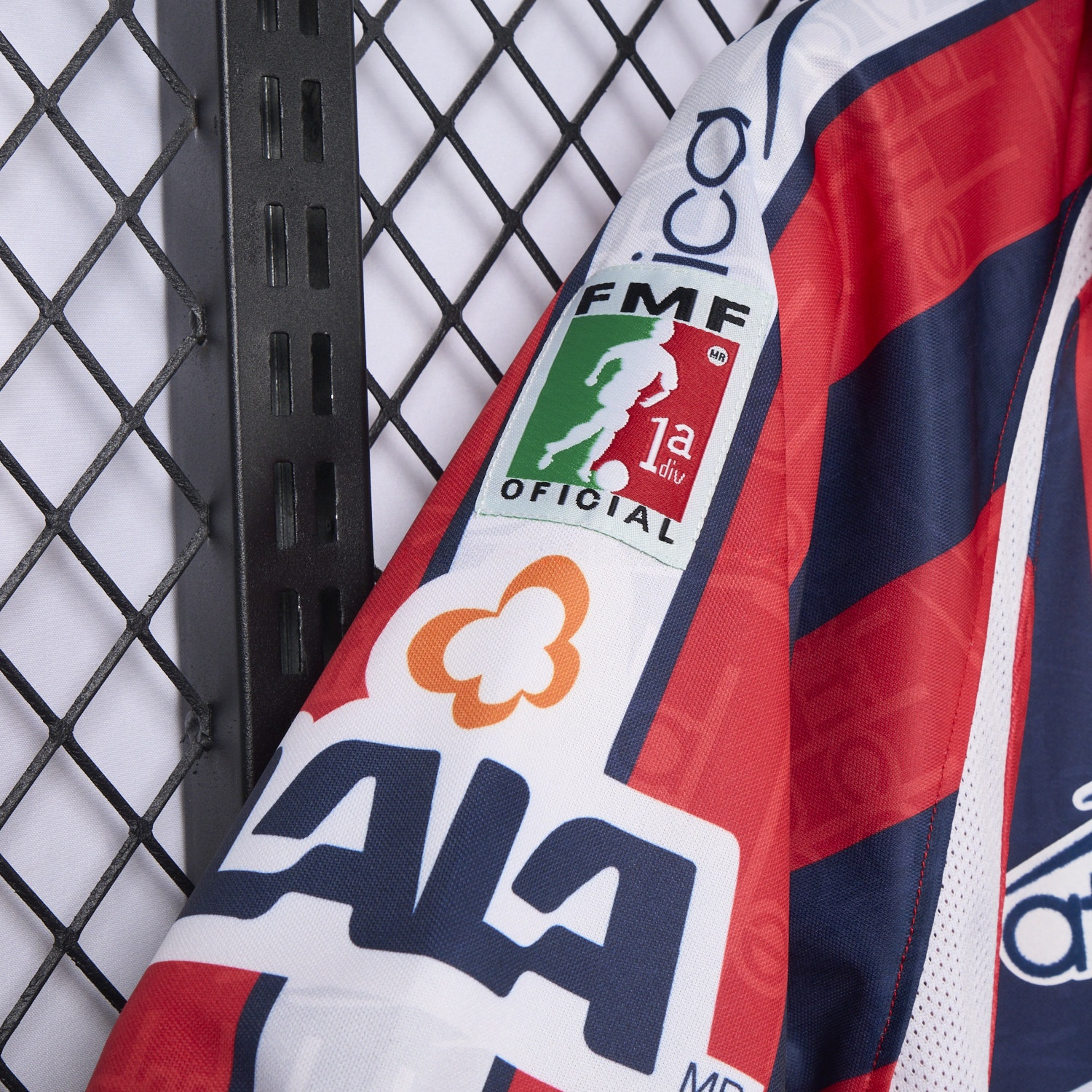 Retro Chivas de Guadalajara 1999-00 Third Jersey - UnitedFutballJersey