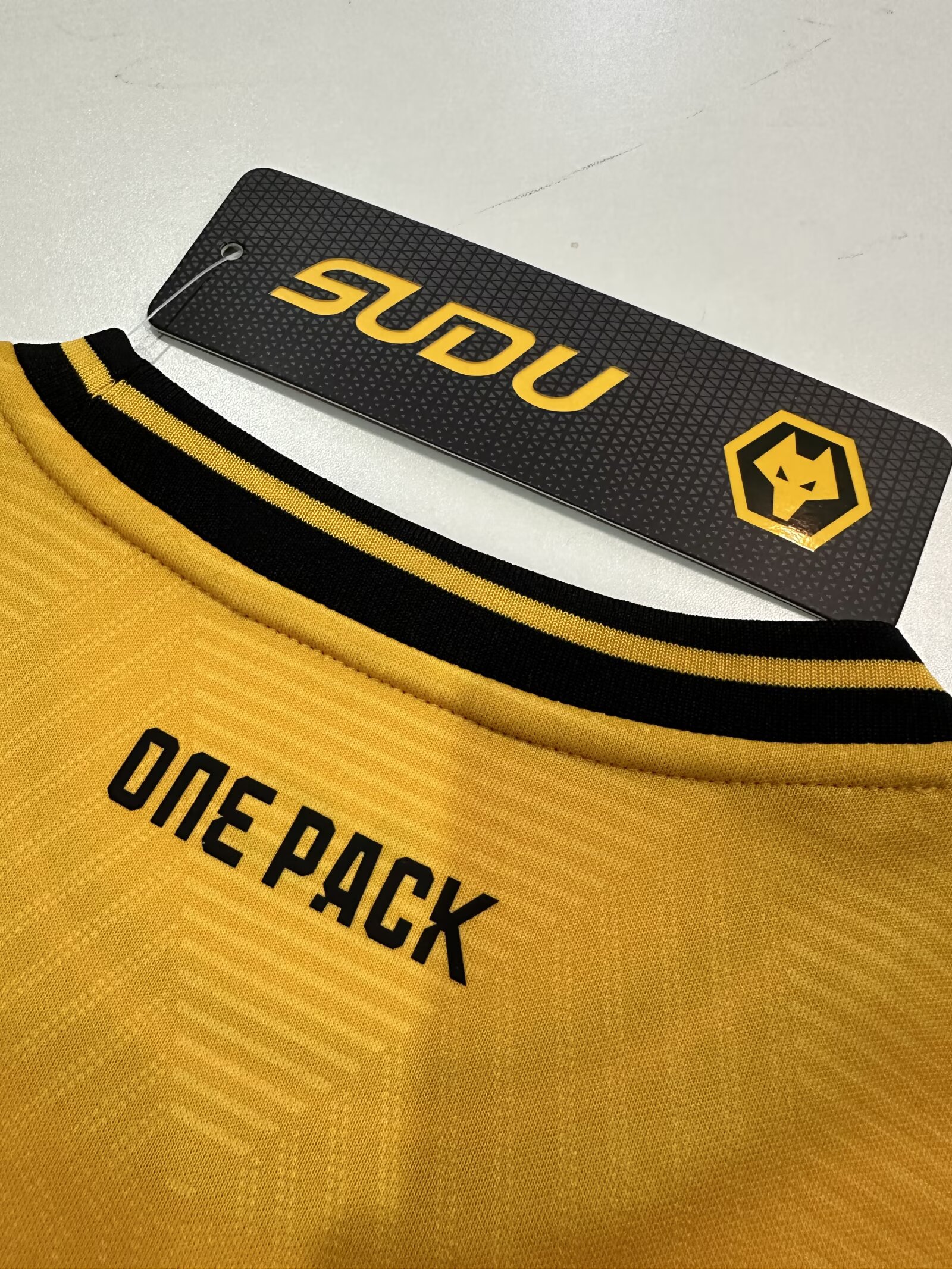 2024/2025 Wolverhampton Wanderers Home Football Shirt 1:1 Thai Quality