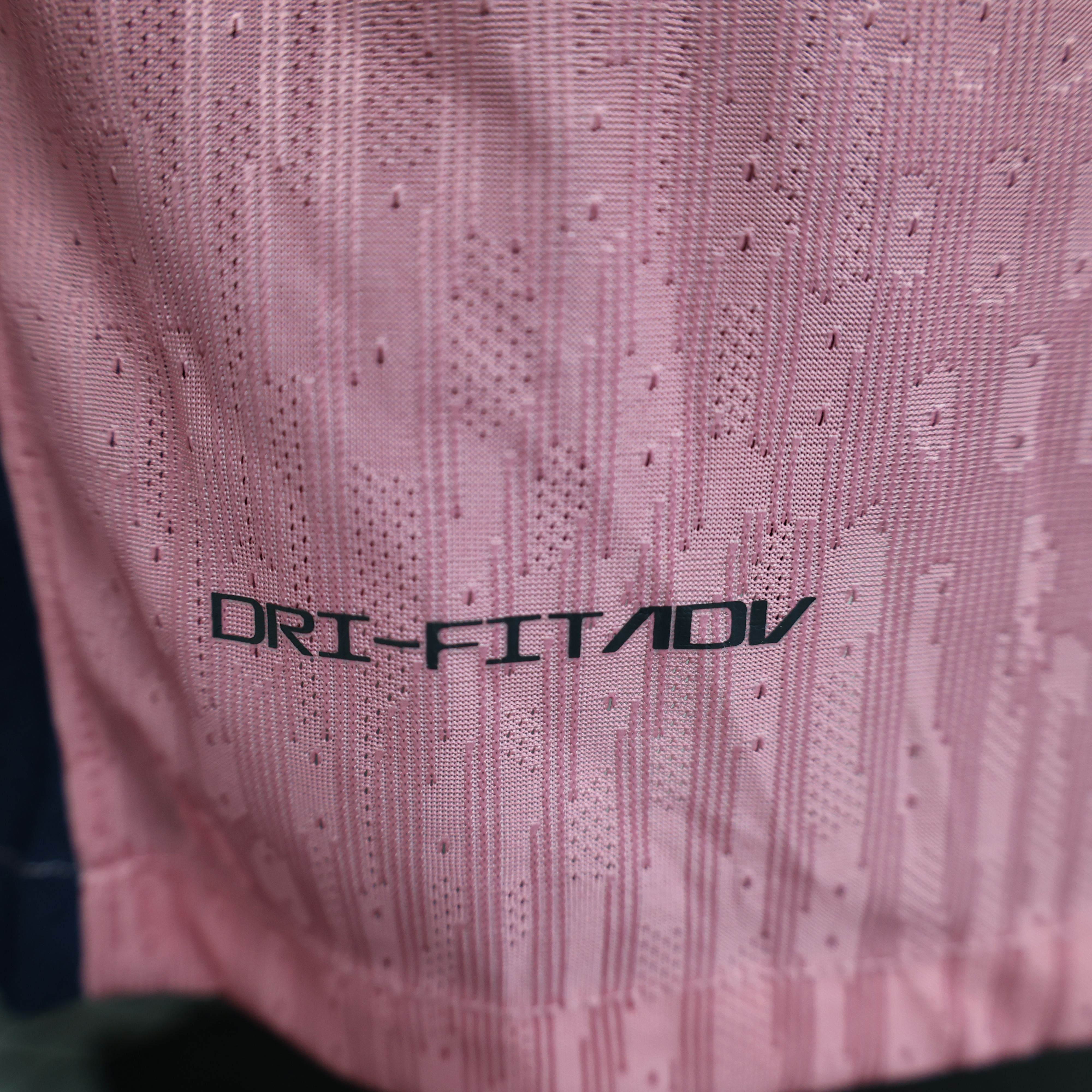 2025/2026 Player Version Barcelona pink No Football Jersey 1:1 Thai Quality