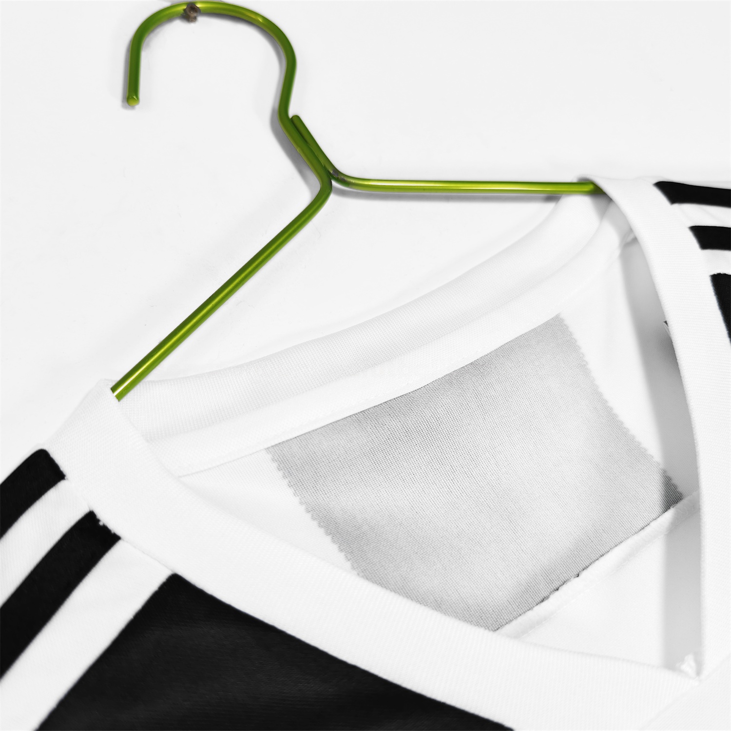 Retro Juventus 2018-19 Home Jersey - Fans Version - UnitedFutballJersey