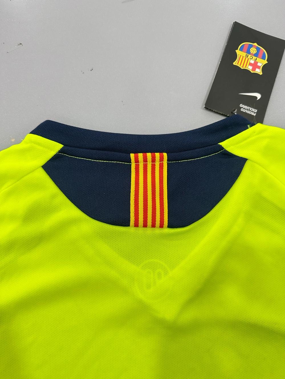 2005/2006 Retro Barcelona Away Football Shirt 1:1 Thai Quality