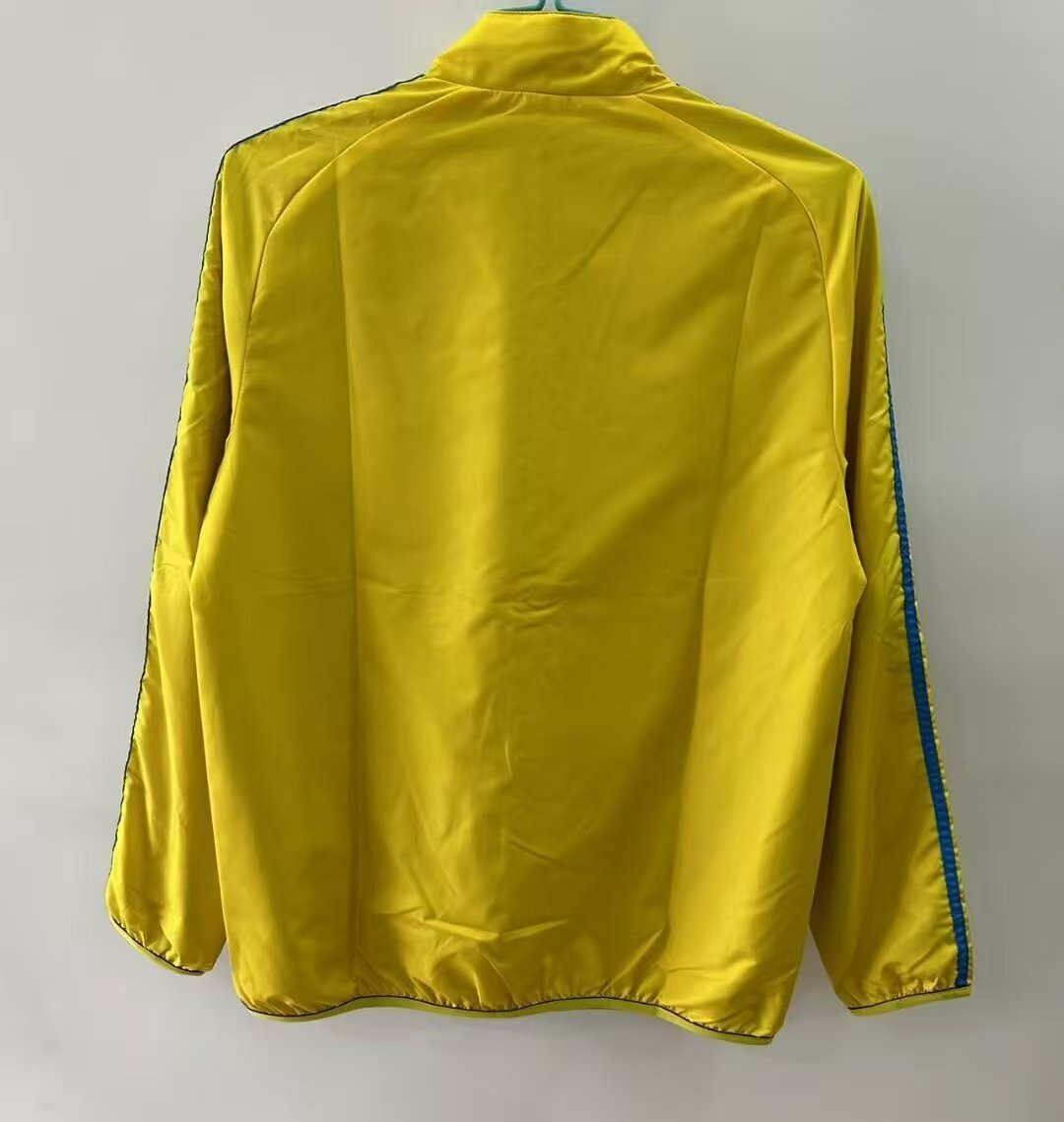 2025/2026 Barcelona Reversible Windbreaker Yellow and blue Soccer Jersey 1:1 Thai Quality