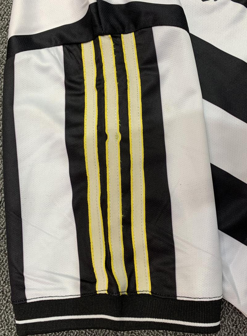 1997-1999 Retro Newcastle United Home Soccer Jersey 1:1 Thai Quality