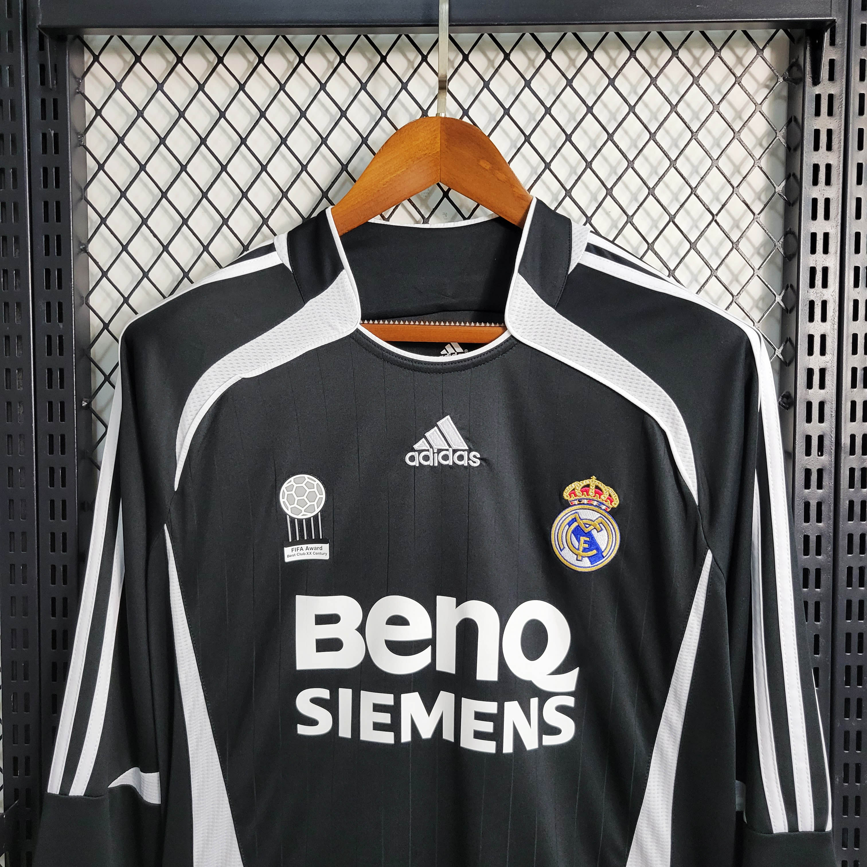 2006/2007 Retro Long Sleeve Real Madrid Away Jersey 1:1 Thai Quality