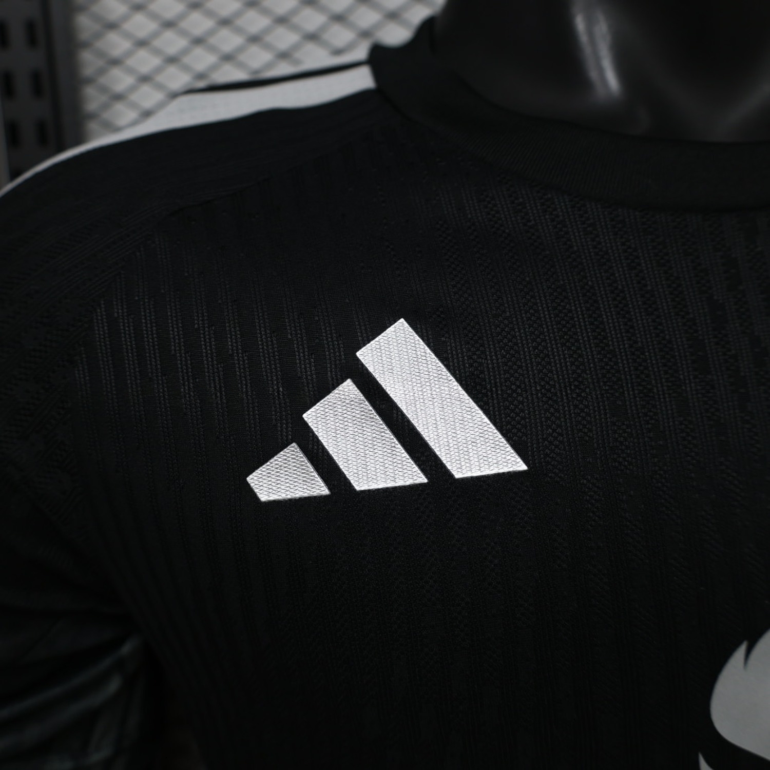 Manchester United 26-27 Goalkeeper Black Jersey - Player Version - UnitedFutballJersey