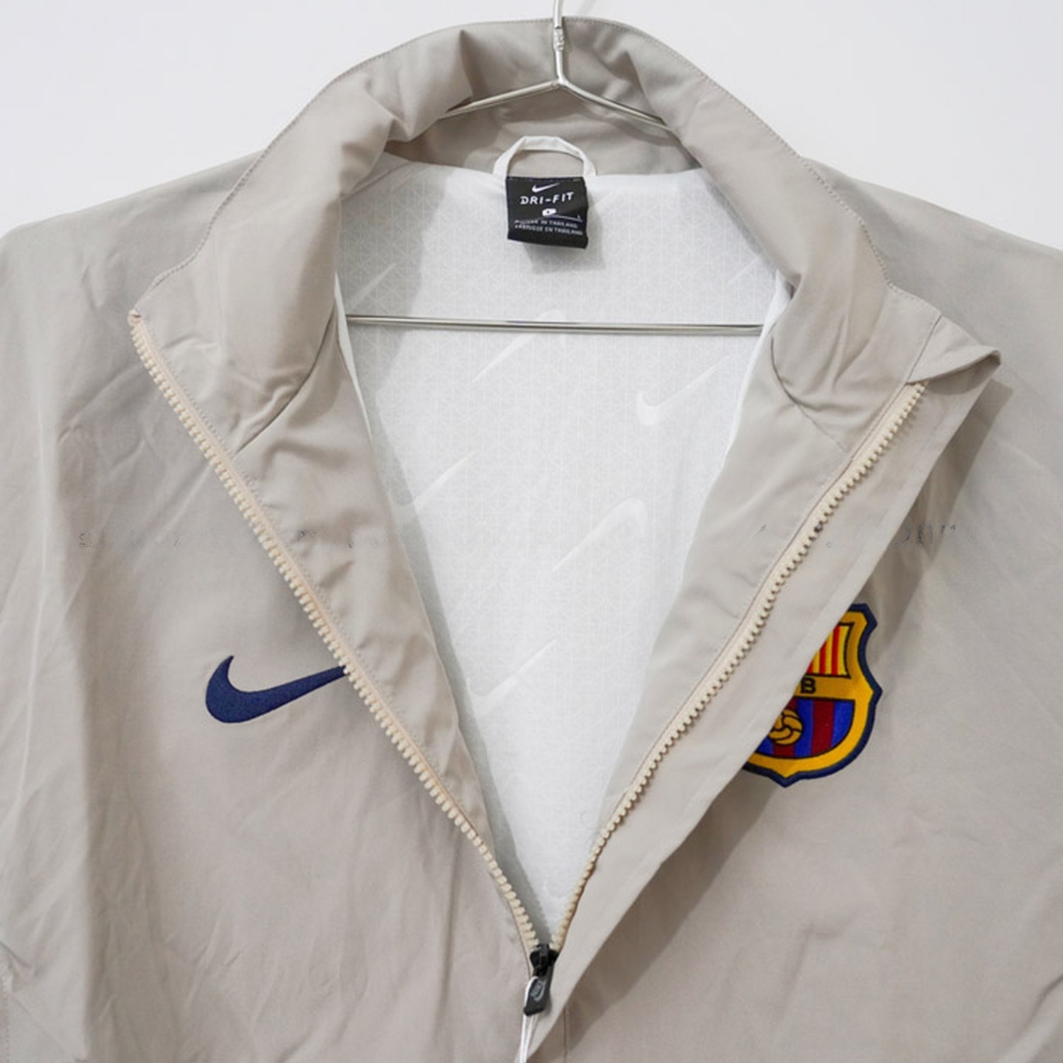 Retro Barcelona 2003-04 Windbreaker Jacket - Grey With Blue - UnitedFutballJersey