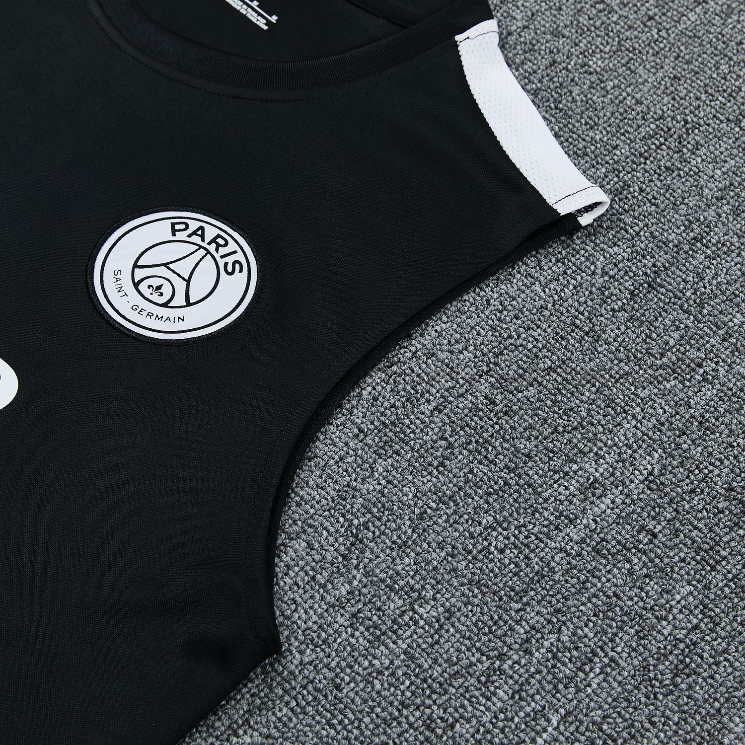 Paris Saint-Germain PSG 26-27 Vest Training Set - Black Vest and Shorts - UnitedFutballJersey