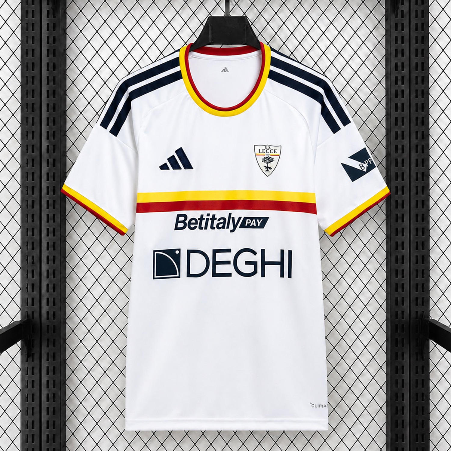 Lecce 26-27 Away Jersey - Fans Version - UnitedFutballJersey