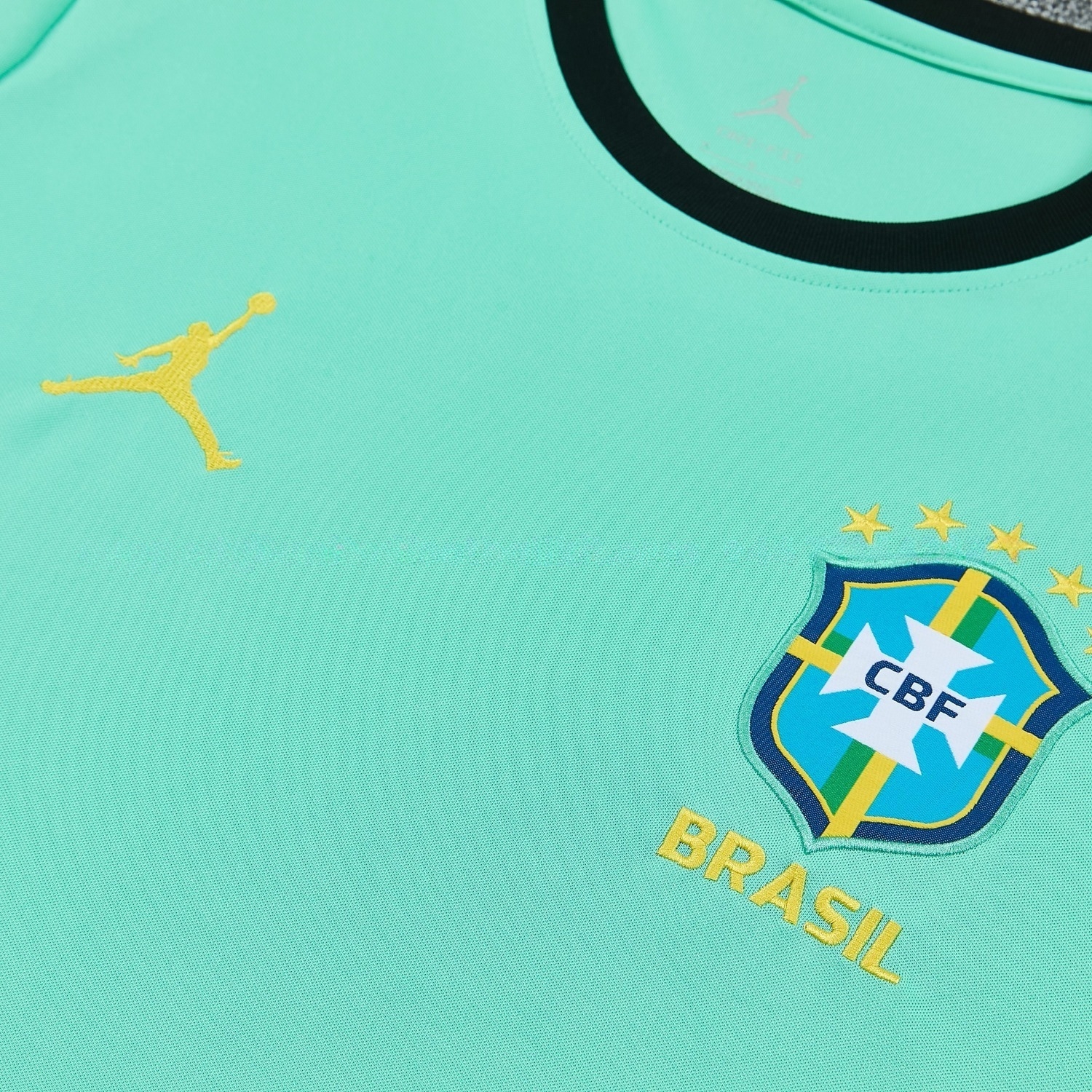 Brazil 2026 Short-Sleeve Training Set - Green Top & Dark Green Shorts - UnitedFutballJersey