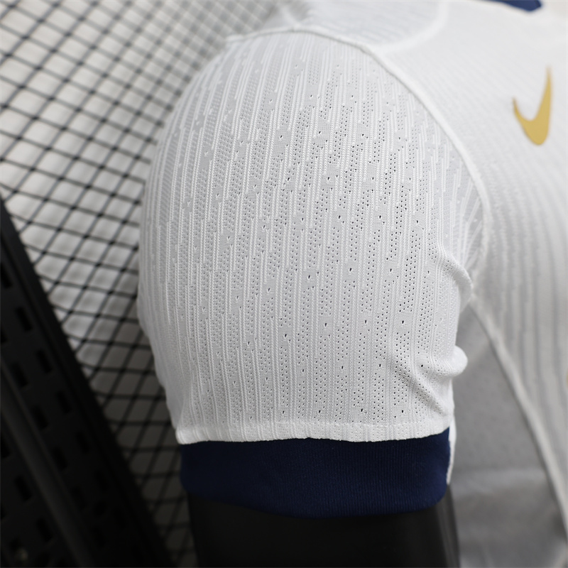 2024/2025 Player Version Barcelona White Coldplay Jersey 1:1 Thai Quality