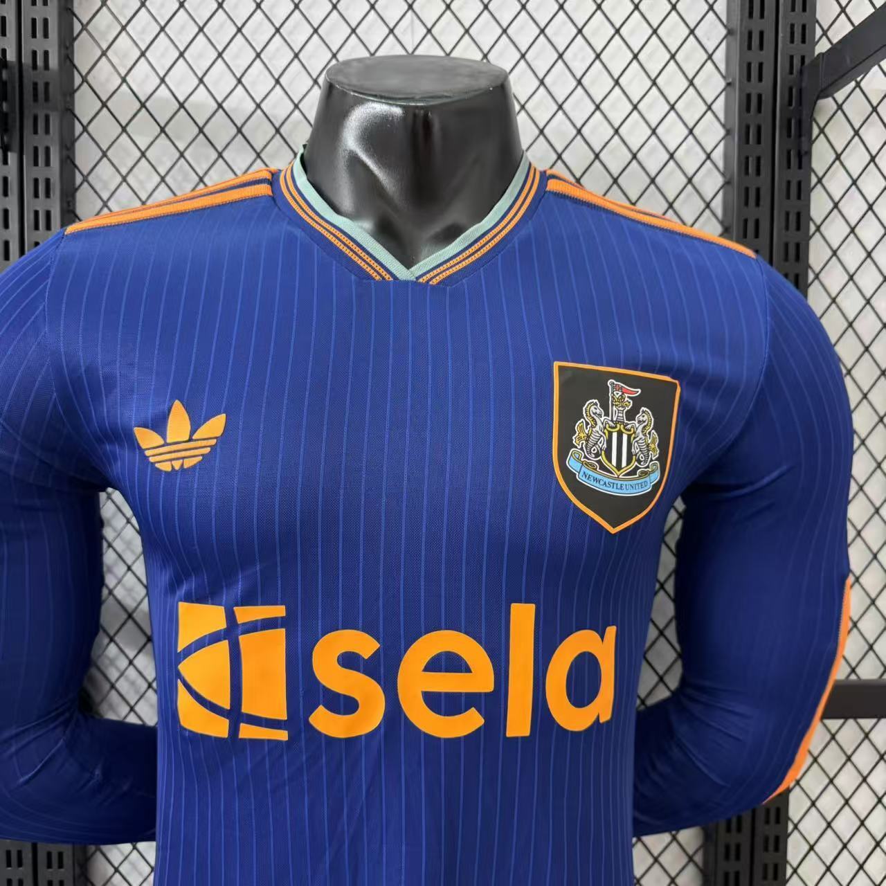 2025/2026 Long Sleeve Player Version Newcastle United Third Away Football Jersey 1:1 Thai Quality