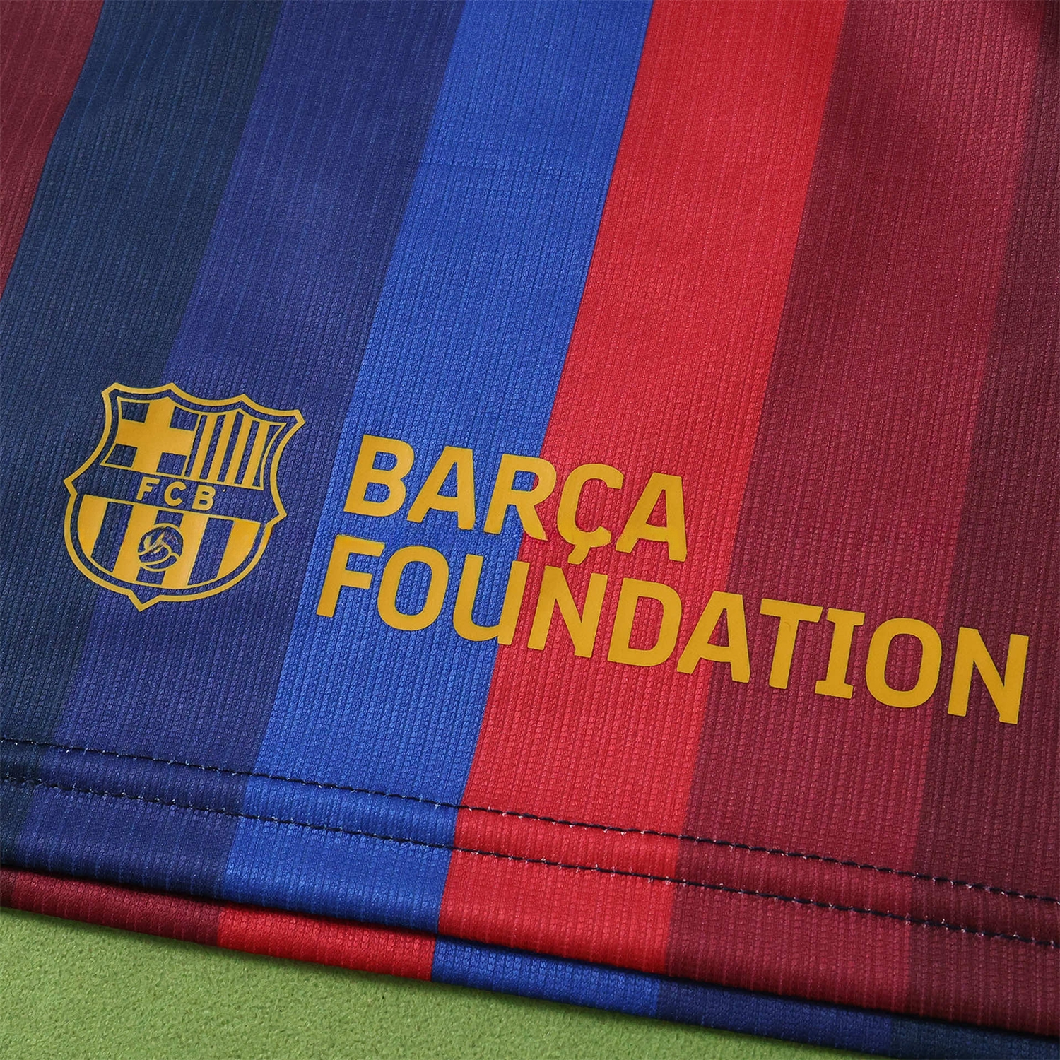 Women's Barcelona 26-27 Home Cropped Jersey - Fans Version - UnitedFutballJersey