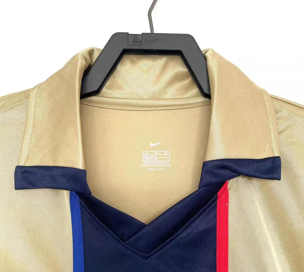 2001/2002 Retro Barcelona Away Football Shirt 1:1 Thai Quality