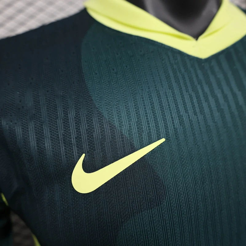 Barcelona Sagrada Verde Limited Jersey