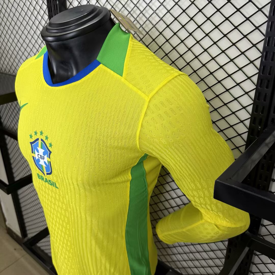 2025/2026 Long sleeves Player Version Brazil Home Football Jersey 1:1 Thai quality