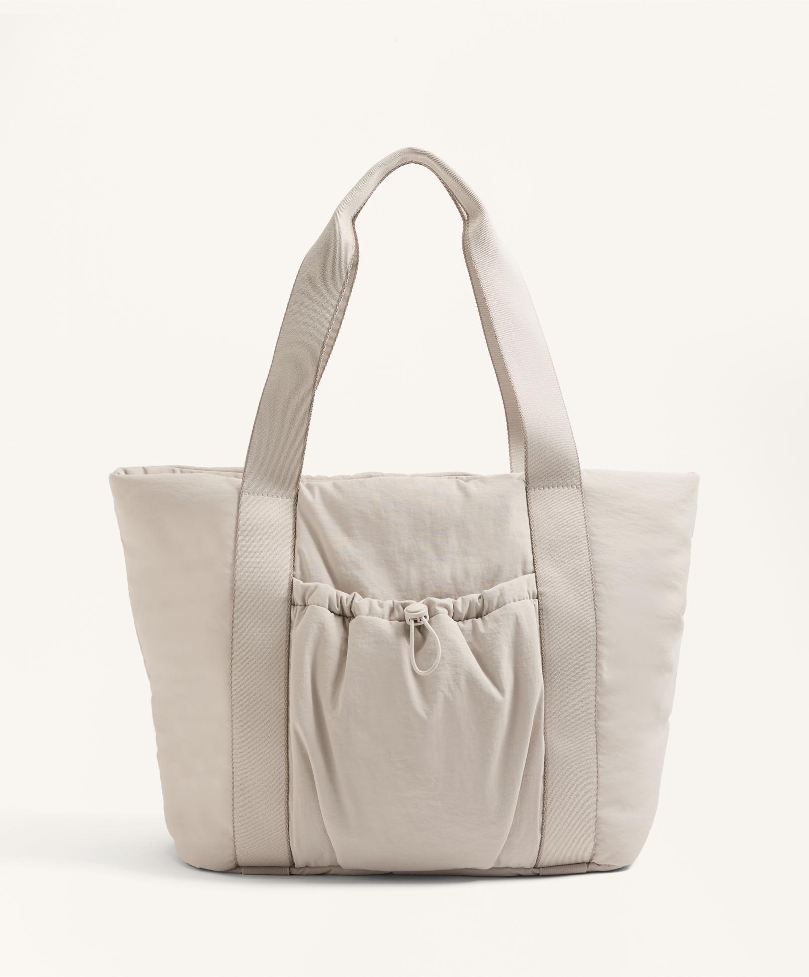 Shopper bag with front pocket