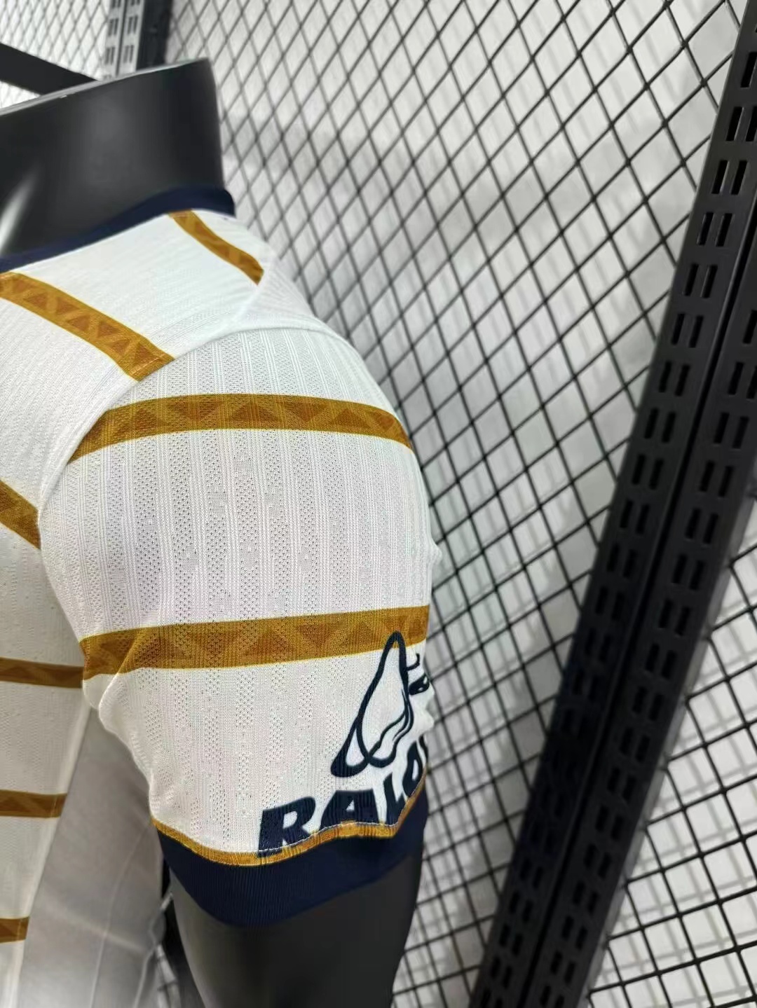 2024/2025 Player Version Pumas UNAM Home Football Shirt 1:1 Thai Quality
