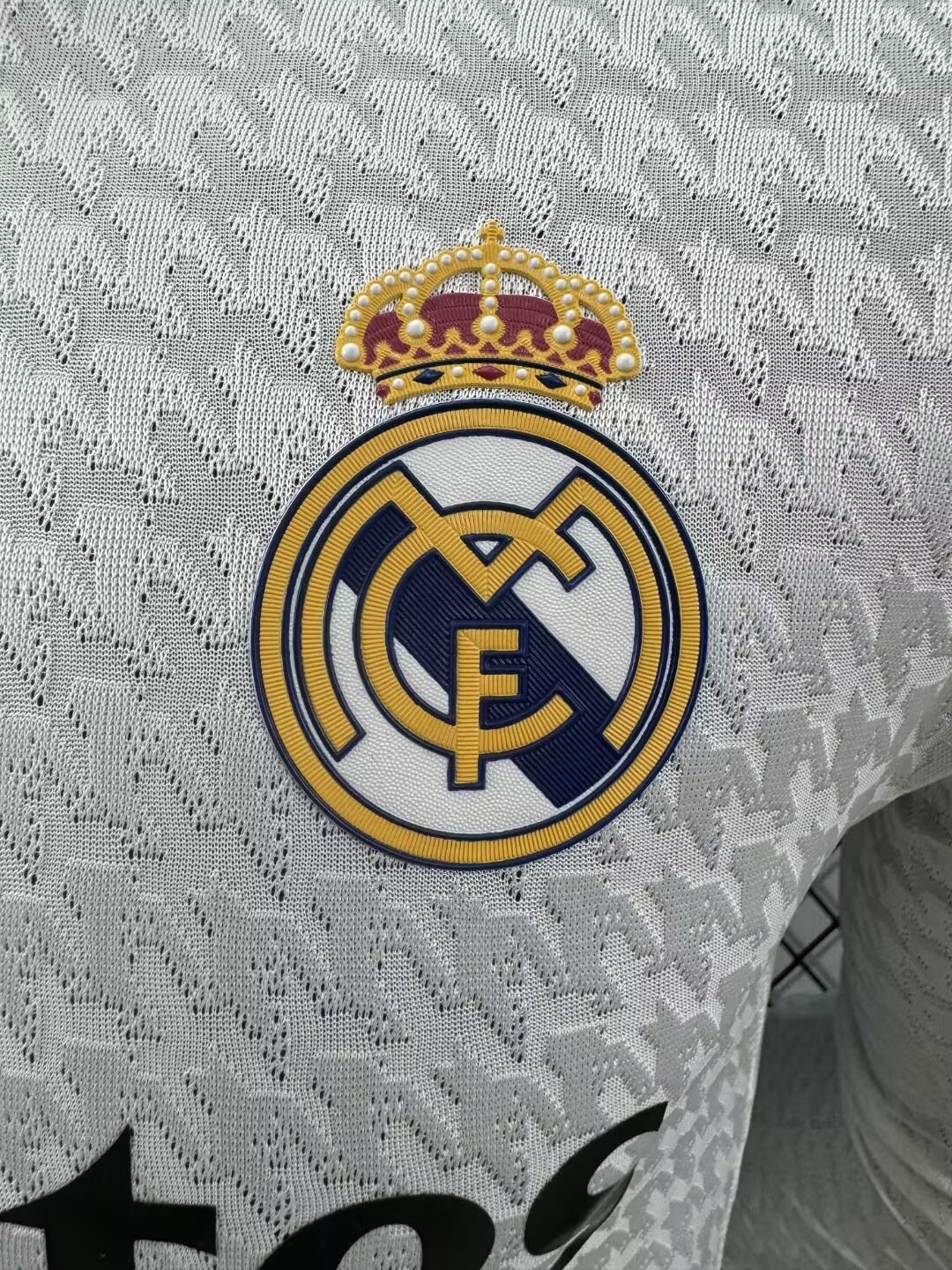 2024/2025 Player Version Real Madrid Home Long Sleeve Jersey 1:1 Thai Quality