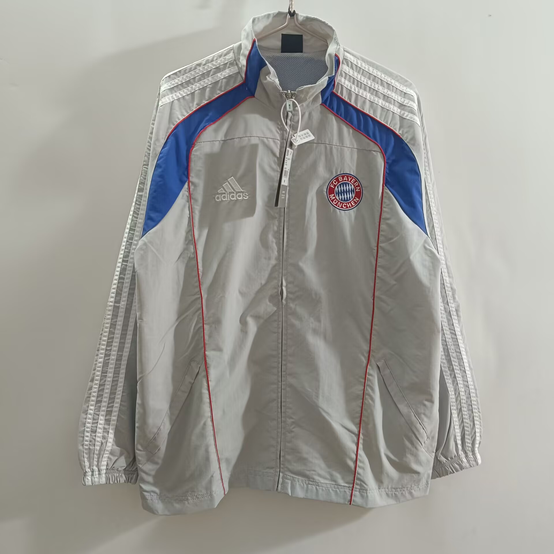 2025 Bayern Munich Trench Coat Football Jersey 1:1 Thai Quality
