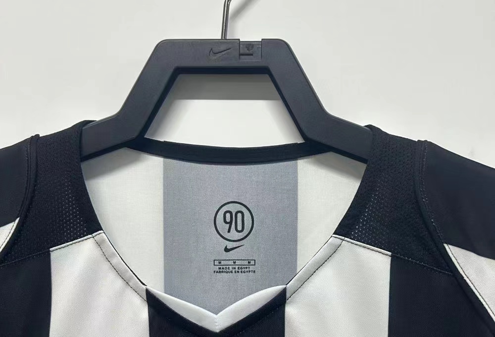 2004/2005 Retro Juventus Home Soccer Jersey 1:1 Thai Quality