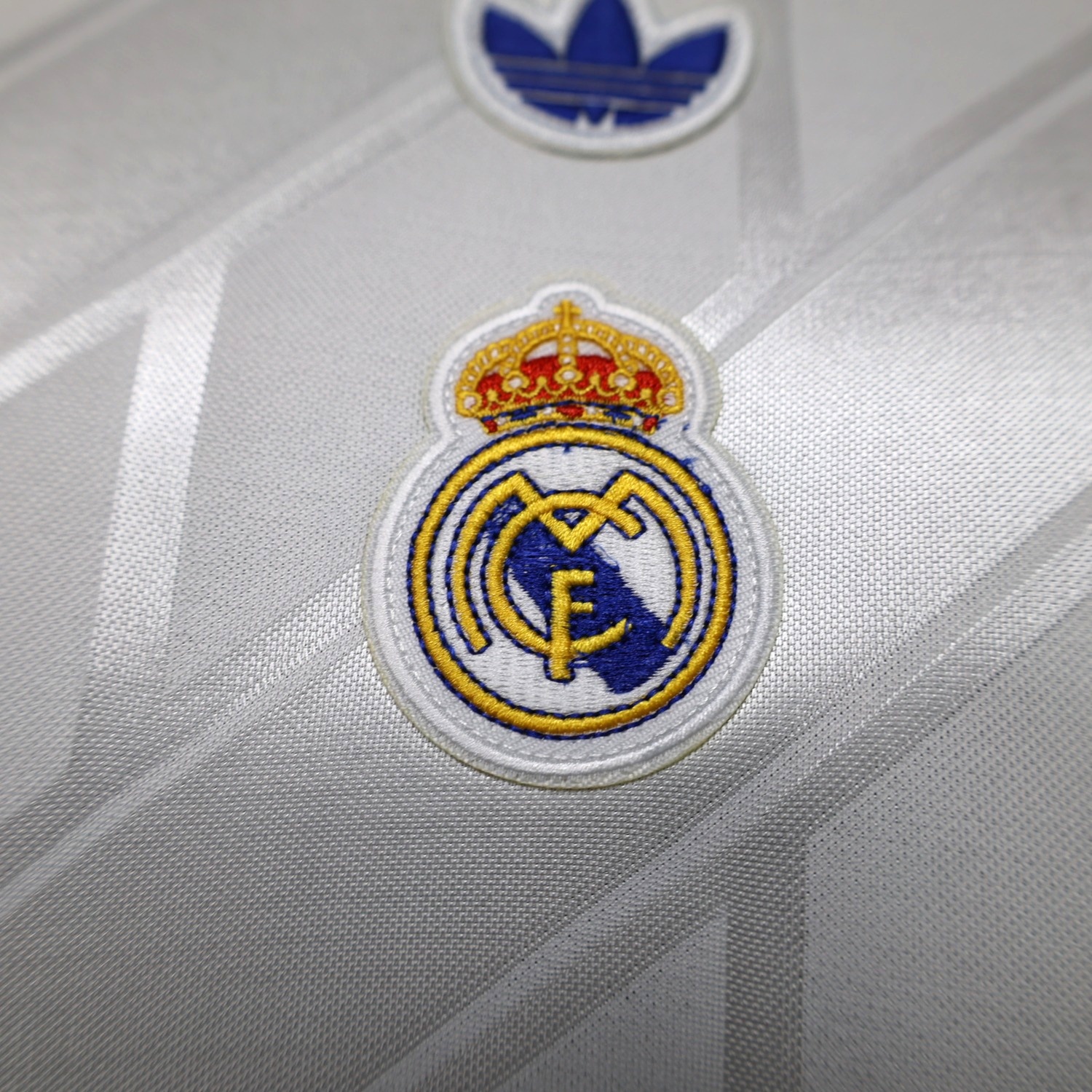 Real Madrid 26-27 White Black Retro Style Casual Jersey - Player Version - UnitedFutballJersey