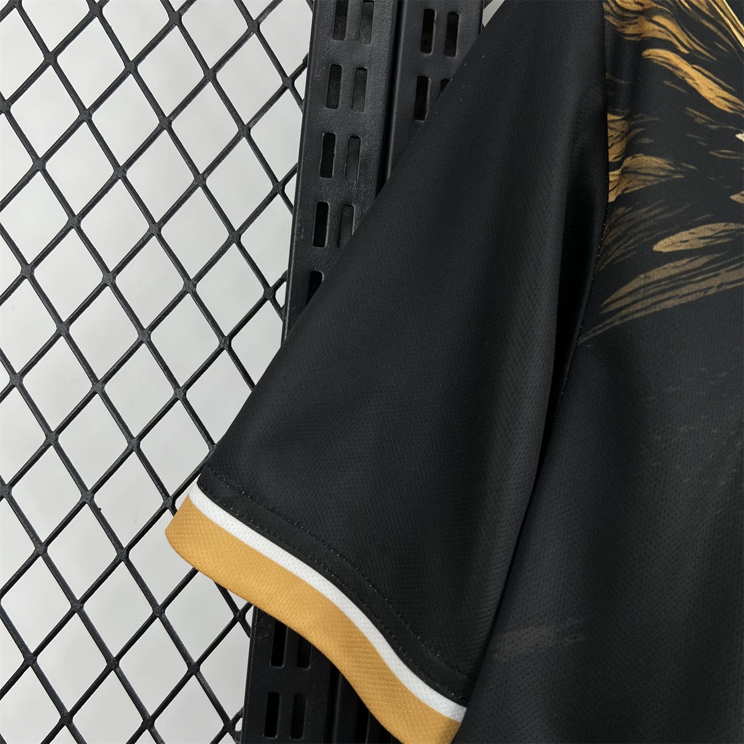 Benfica 25-26 Gold Eagle Black Special Jersey - Fans Version - UnitedFutballJersey