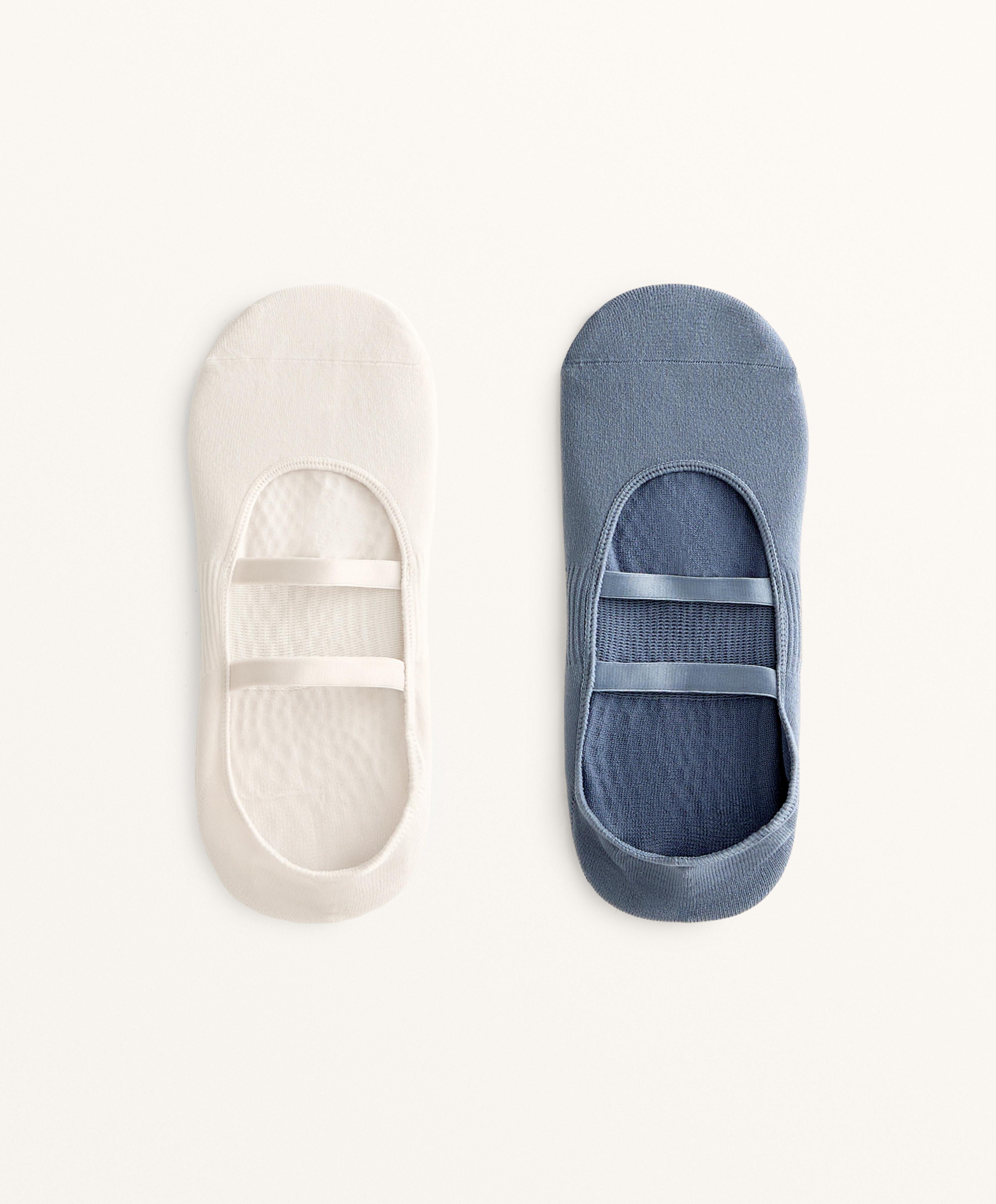 2 pairs of polyamide blend yoga and pilates socks with parallel straps
