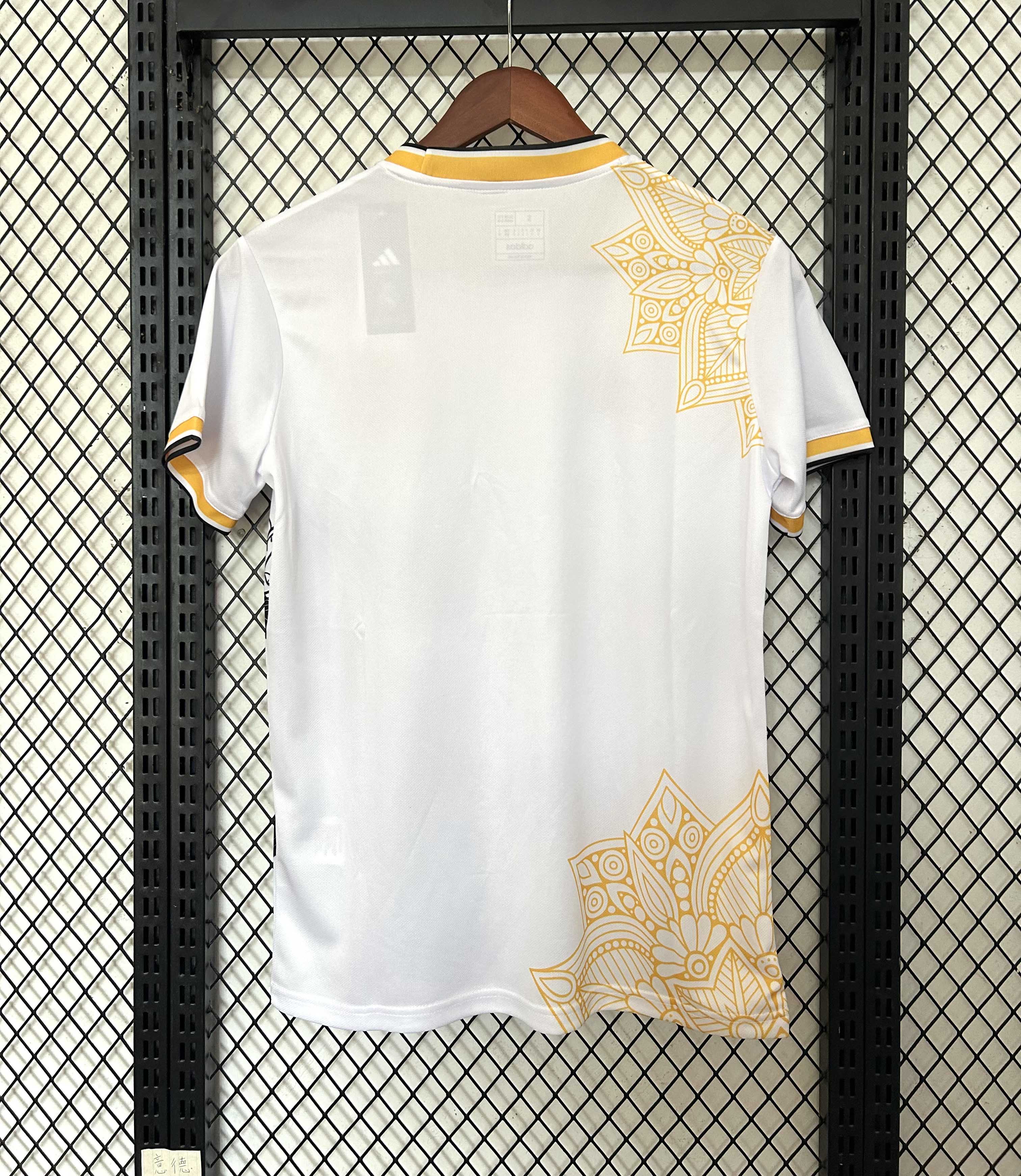 2025/2026 Real Madrid Special Edition Snake Football Jersey 1:1 Thai Quality