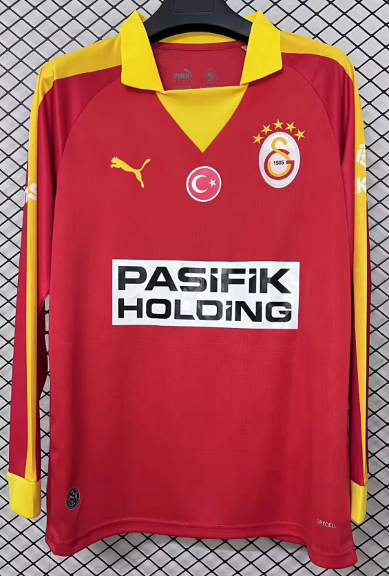 2025/2026 Retro Long Sleeve Galatasaray Red Football Shirt 1:1 Thai Quality