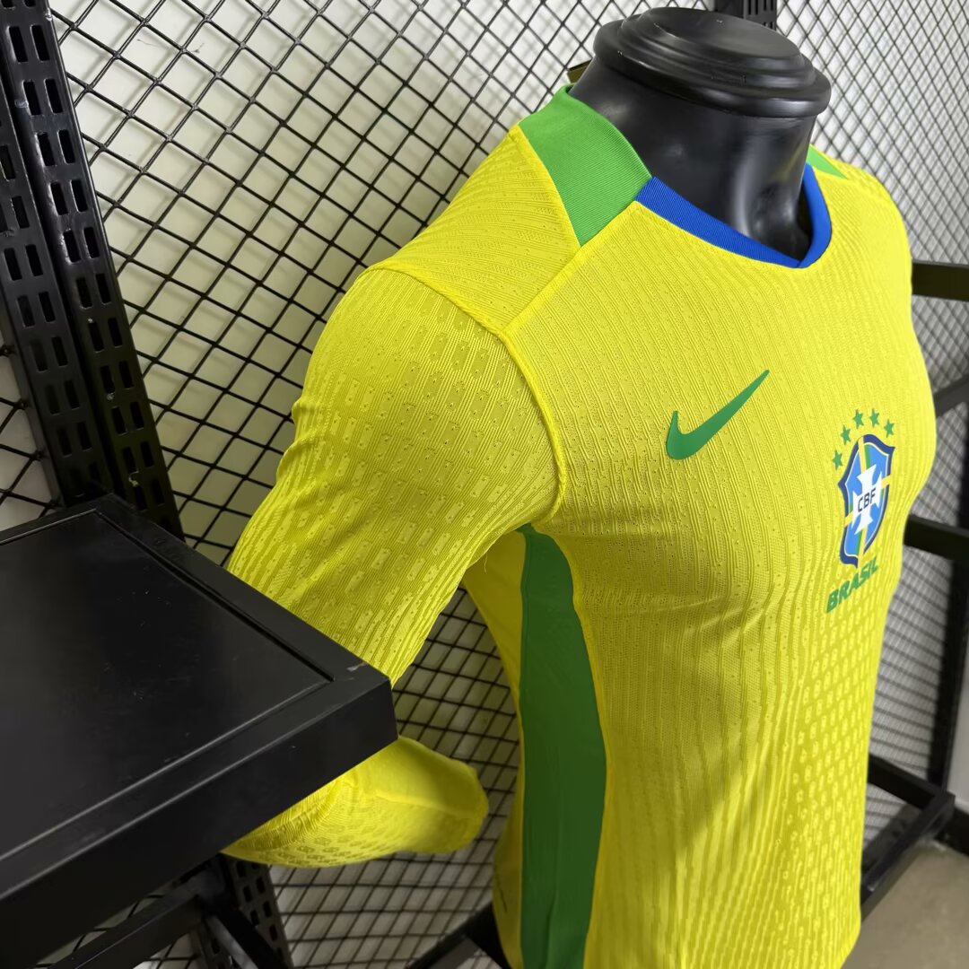 2025/2026 Long sleeves Player Version Brazil Home Football Jersey 1:1 Thai quality