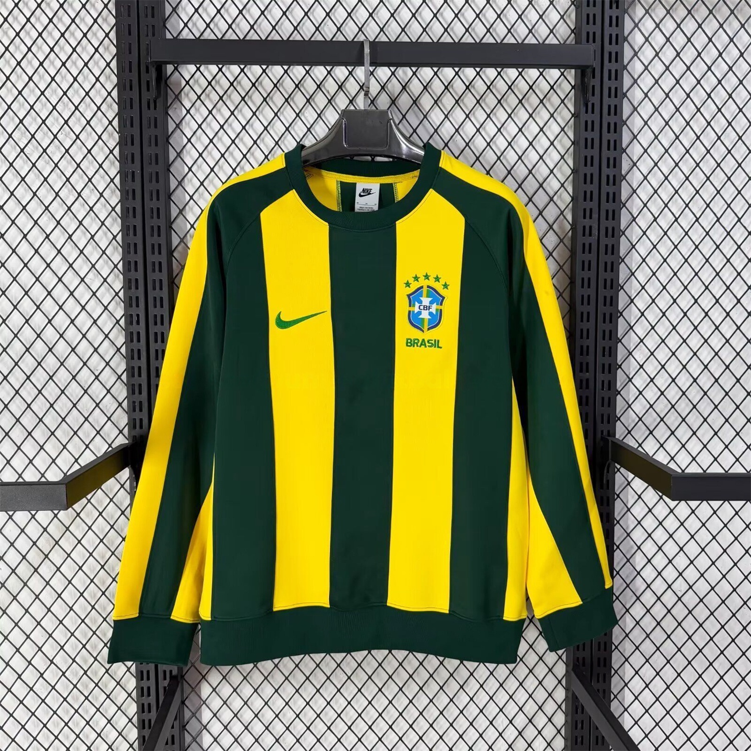 Brazil 2026 Yellow And Dark Green Unisex Pullover Hoodie - UnitedFutballJersey