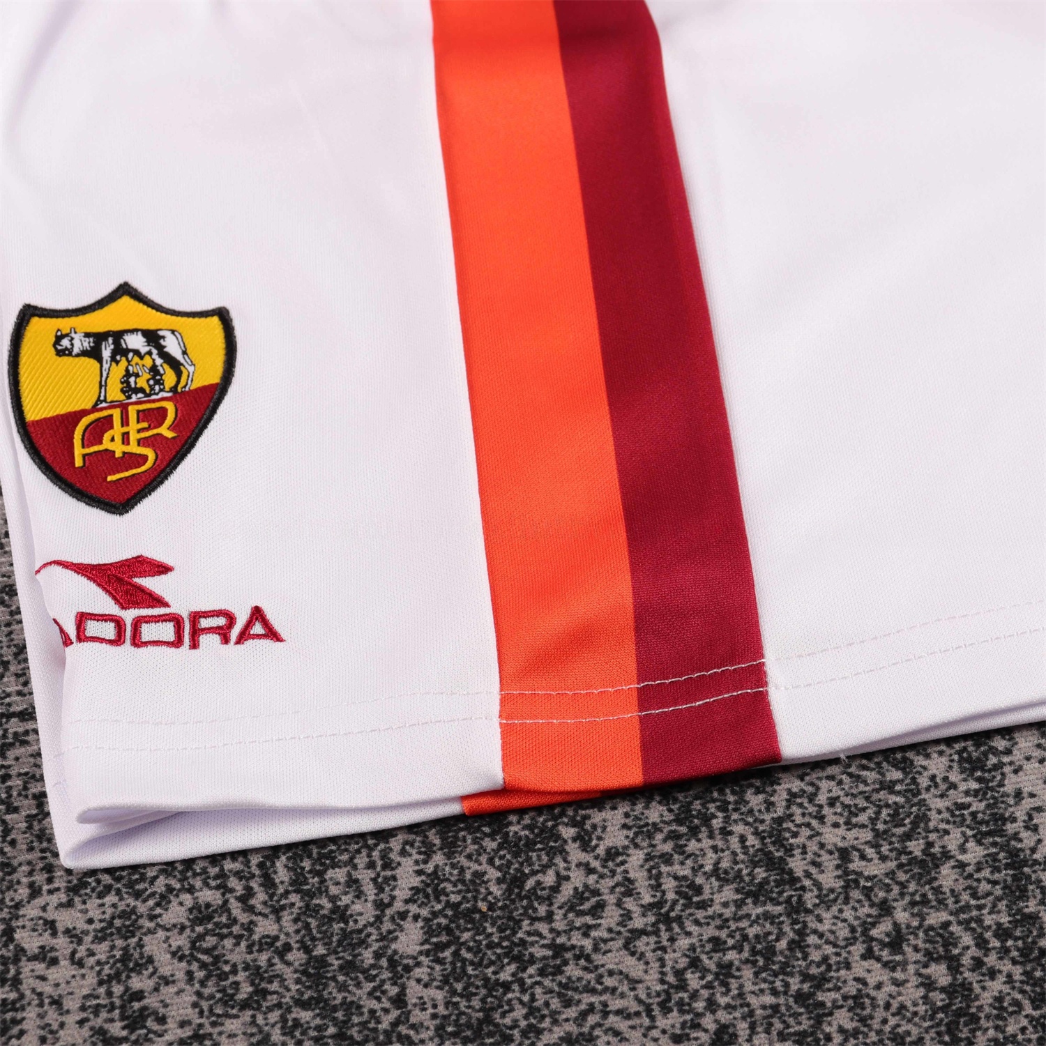 Retro Roma 1998-99 Home Kids Kit - UnitedFutballJersey