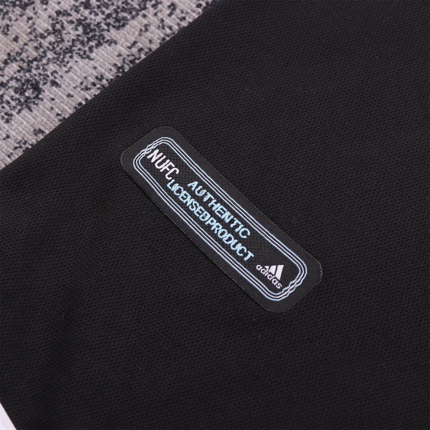 Retro Newcastle United 2000-01 Away Kids Kit - UnitedFutballJersey