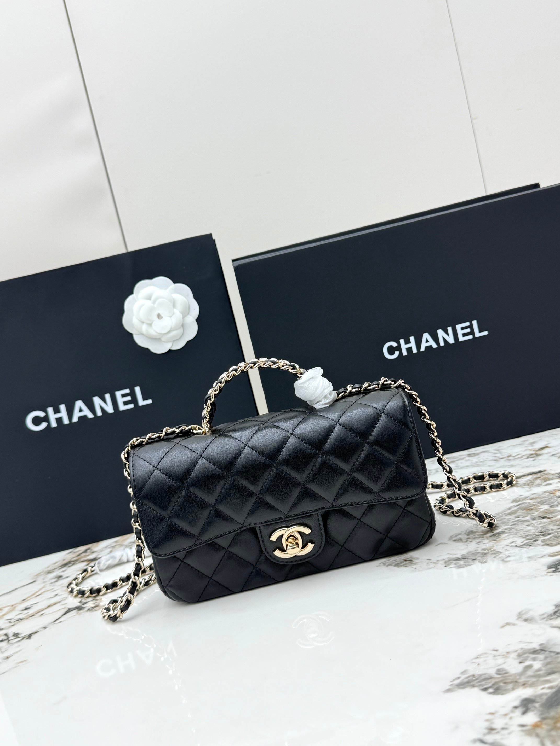Chanel 23A CF — Gold-Label Logo, Diamond-Embellished Handle — Handbag & Crossbody Bag
