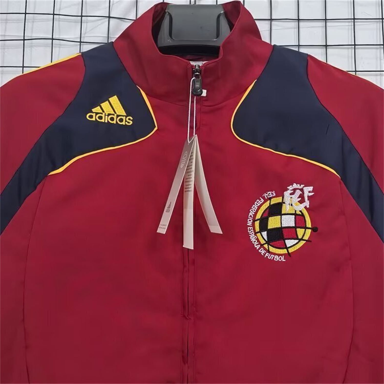 Retro Spain 2007 Red Windbreaker - UnitedFutballJersey