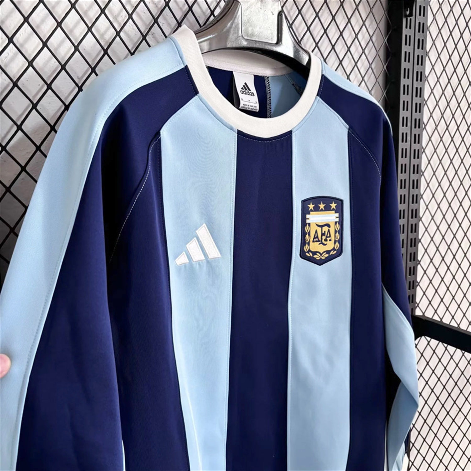 Argentina 25-26 Retro Style Unisex Pullover Hoodie - UnitedFutballJersey
