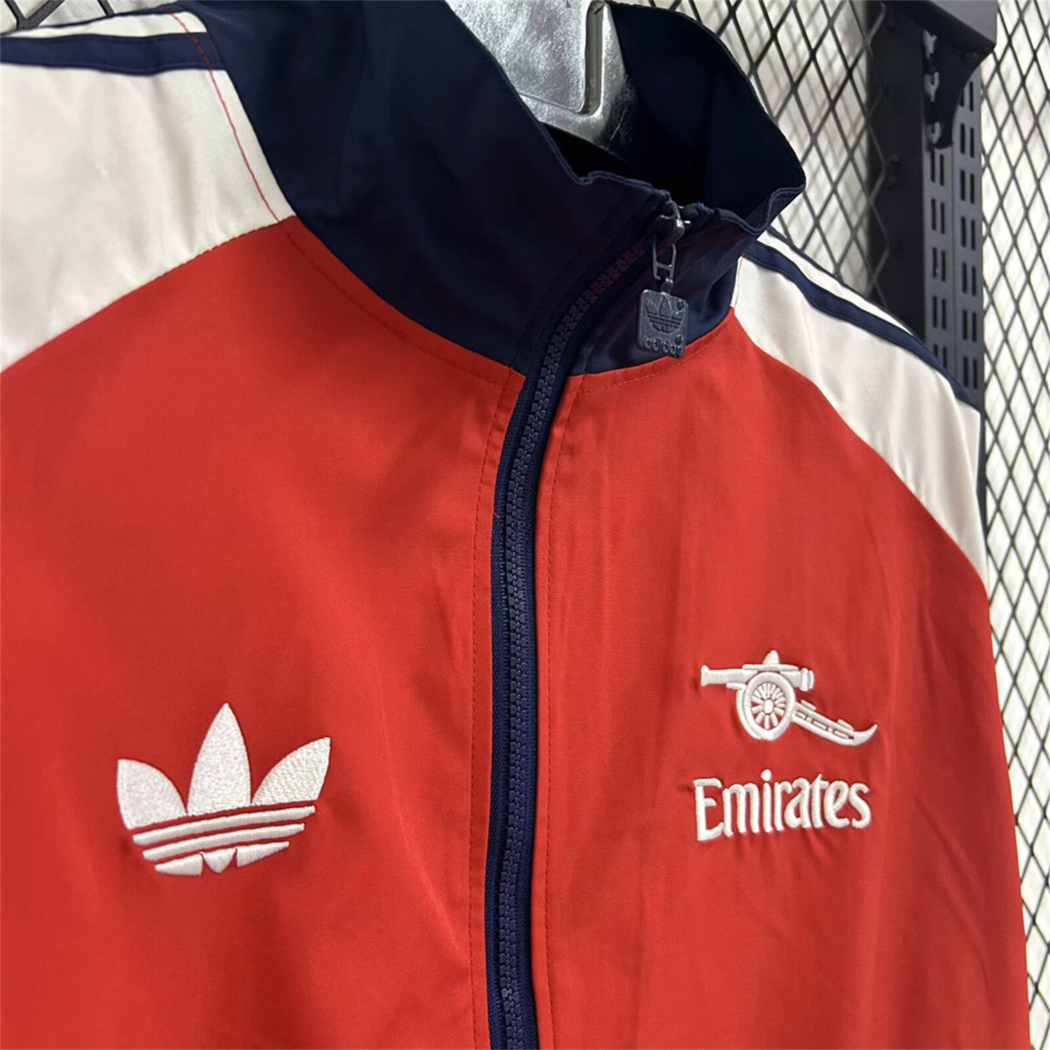 Arsenal 25-26 Originals Trefoil Windbreaker Jacket - Red - UnitedFutballJersey