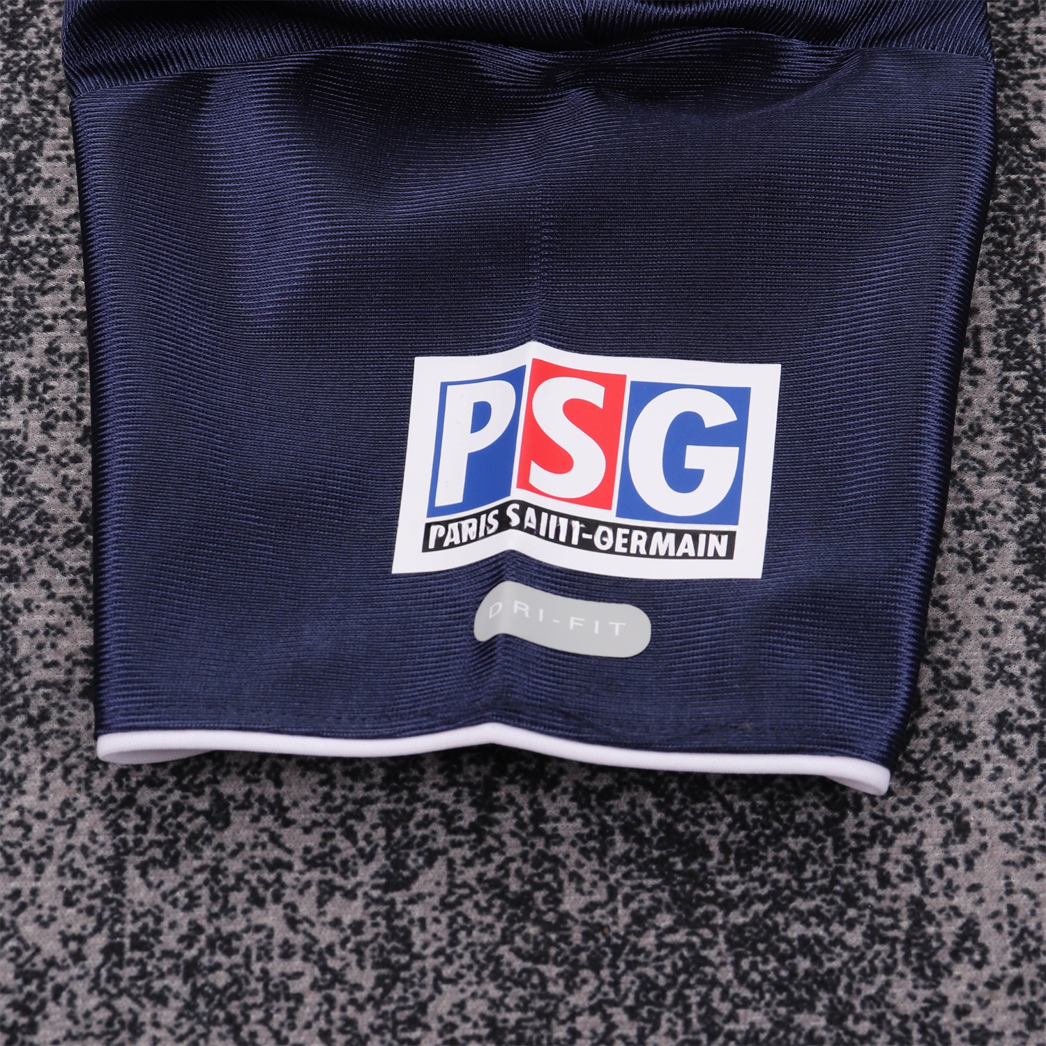 Retro Paris Saint-Germain PSG 2001-02 Home Kids Kit - UnitedFutballJersey