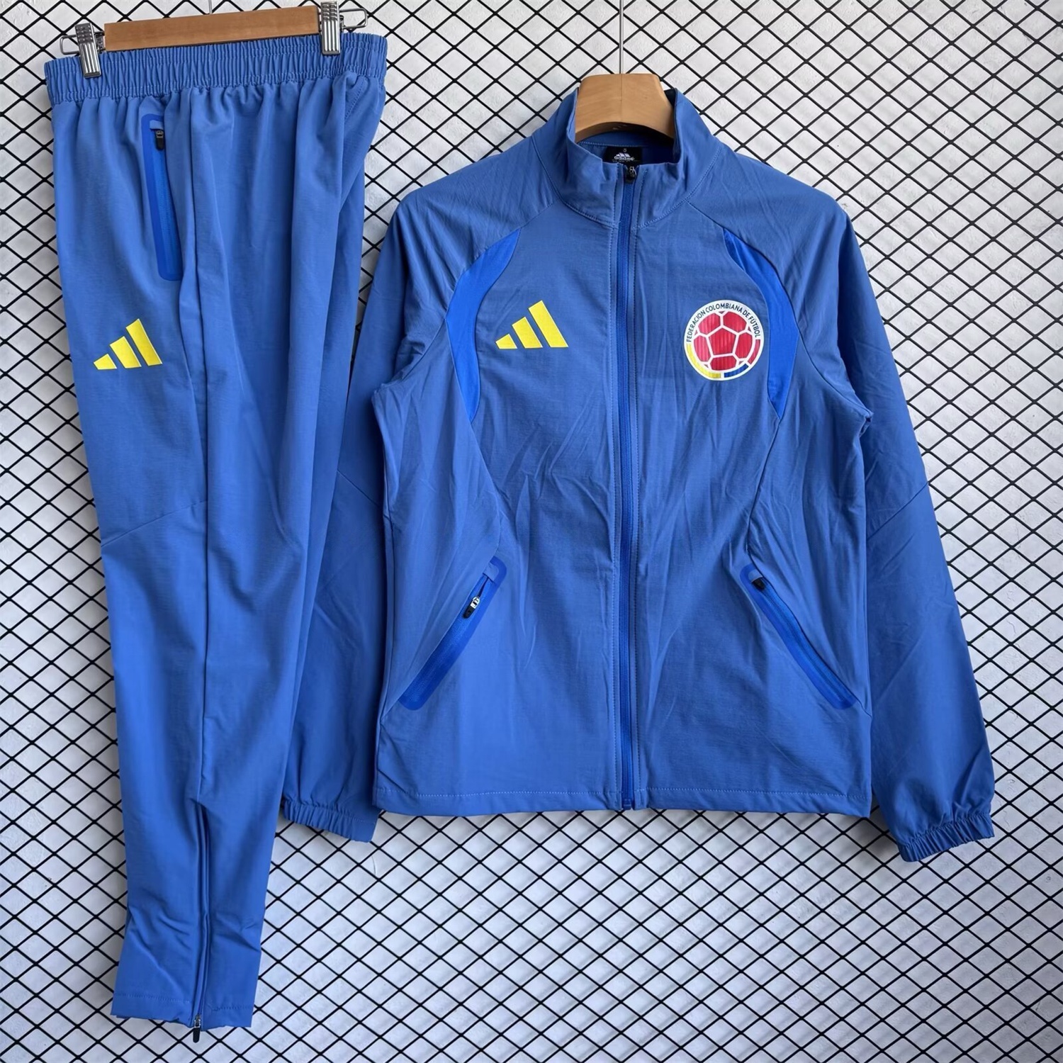 Colombia 2026 Windbreaker Training Set - Ocean Blue Top and Pants - UnitedFutballJersey