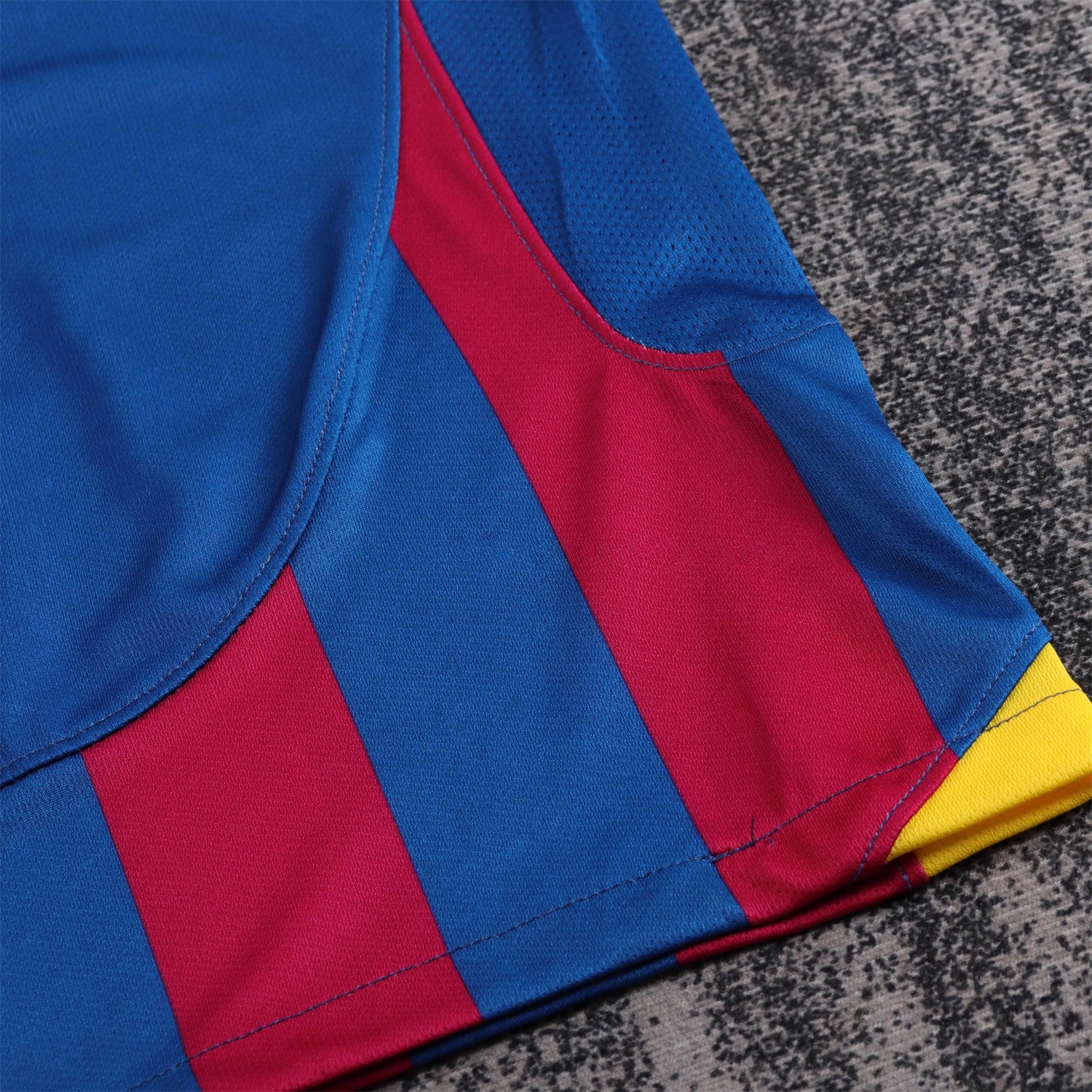 Retro Barcelona 2005-06 Home Stadium Kids Kit - Champions League Version - UnitedFutballJersey