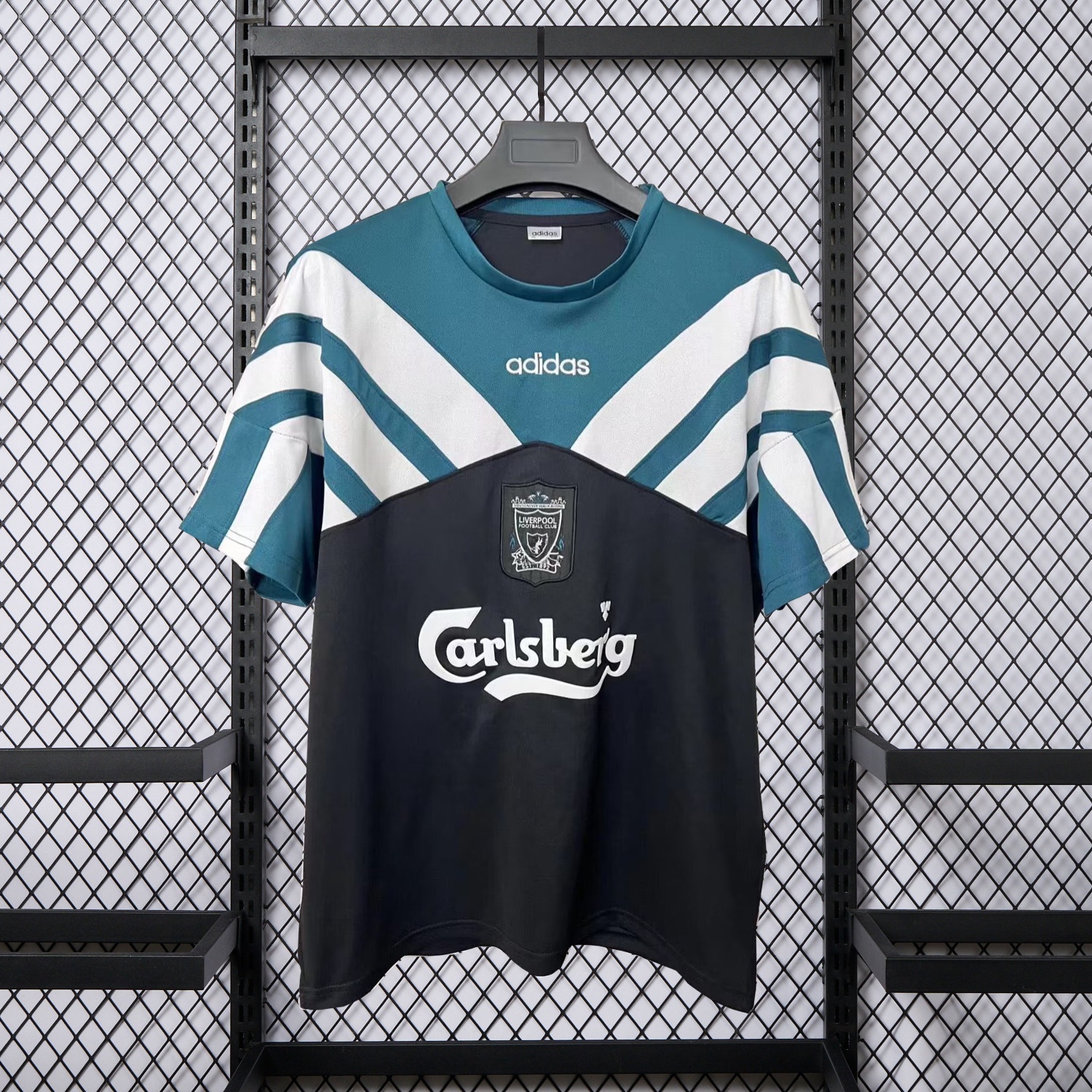 Retro Liver.pool 1995-96 Green And Black Training Jersey - UnitedFutballJersey