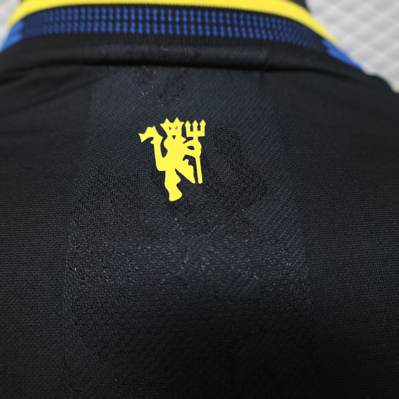 2025/2026 Long Sleeve Player Version Manchester United Third Away Football Shirt 1:1 Thai Quality