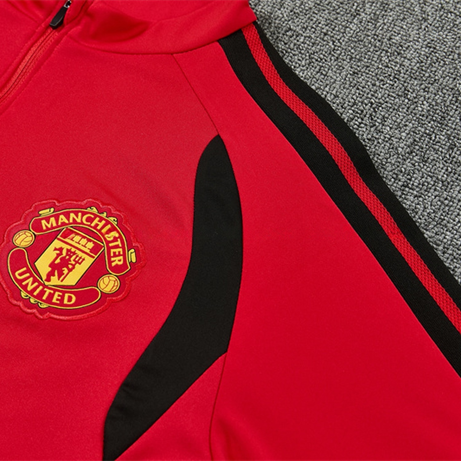 Manchester United 26-27 Kids Long Sleeve Training Set - Red Top & Black Pants - UnitedFutballJersey