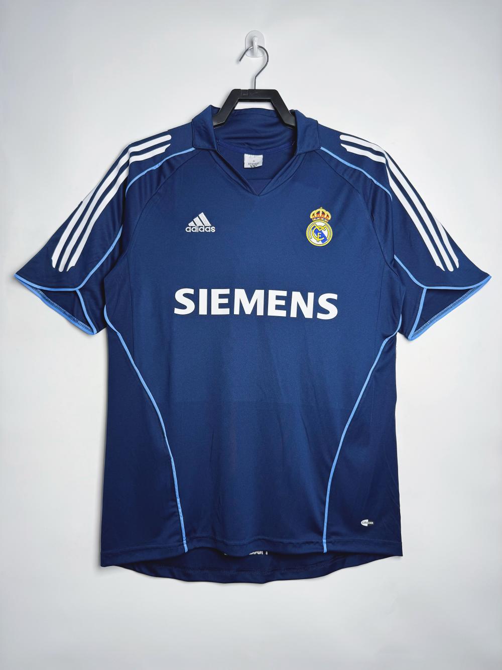 2005/2006 Retro Real Madrid Away Football Jersey 1:1 Thai Quality