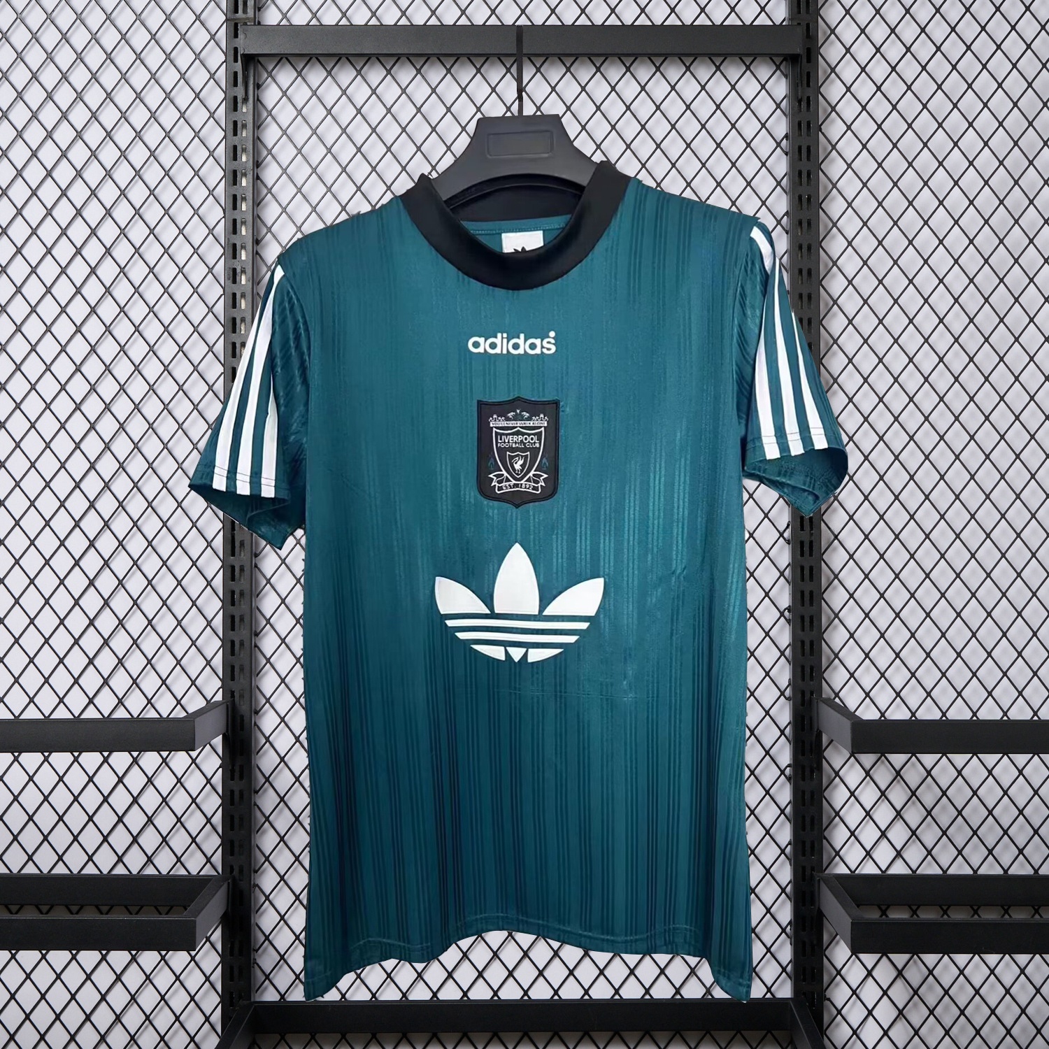 Retro Liver.pool 1995-96 Green Training Jersey - UnitedFutballJersey