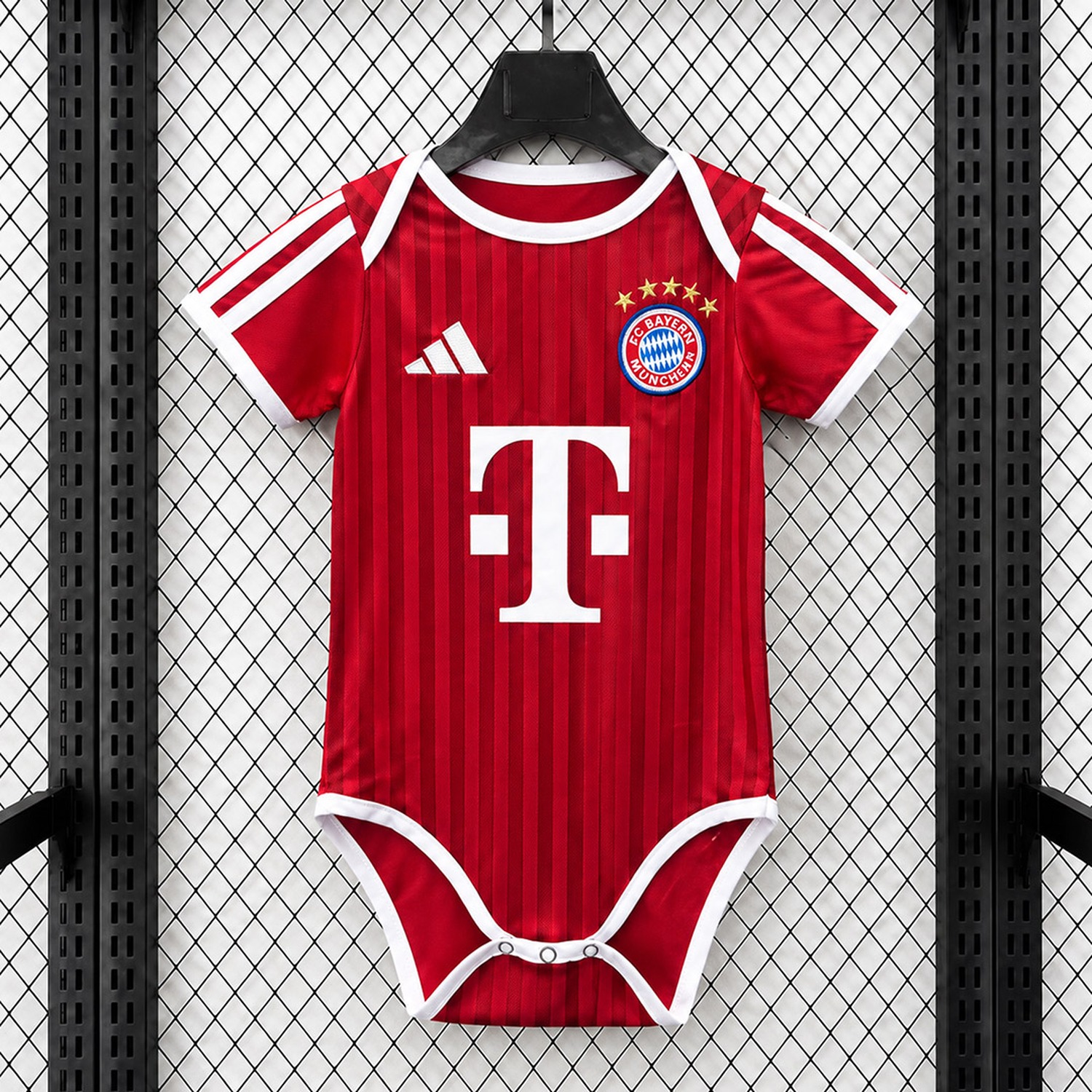 Bayern Munich 26-27 Home Baby Crawling Suit - UnitedFutballJersey