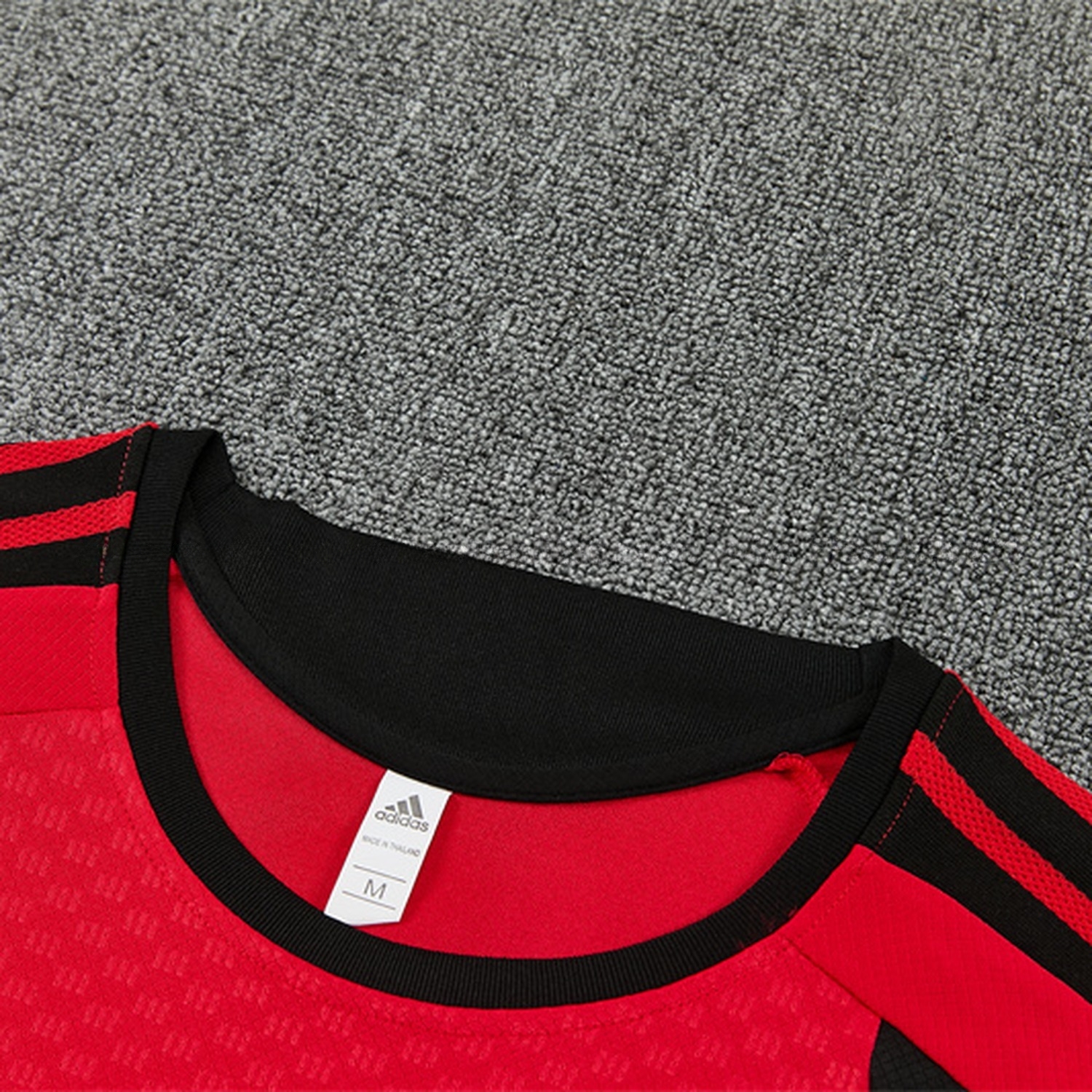 Manchester United 26-27 Kids Short-Sleeve Training Set - Red Top & Black Shorts - UnitedFutballJersey