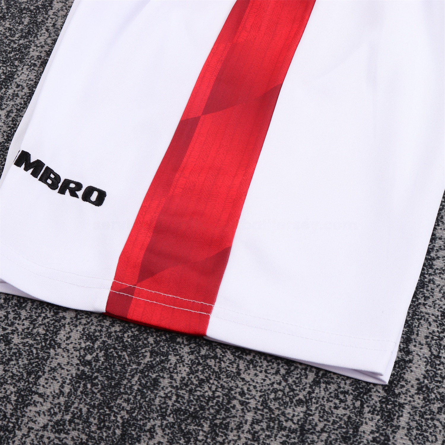 Retro Manchester United 1996-97 Home Kids Kit - UnitedFutballJersey