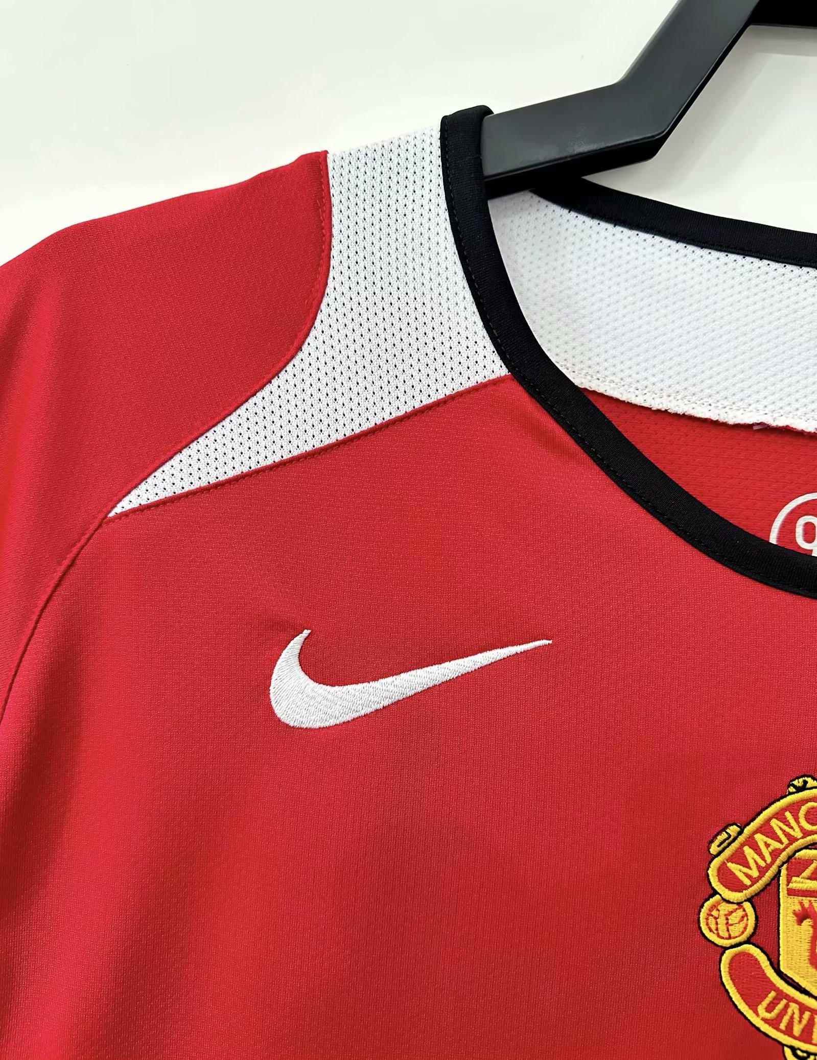 2005/2006 Retro Manchester United Home Football Shirt 1:1 Thai Quality