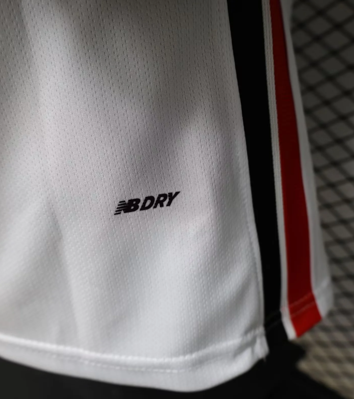 2026/2027 Player Version São Paulo Home Football Jersey 1:1 Thai Quality